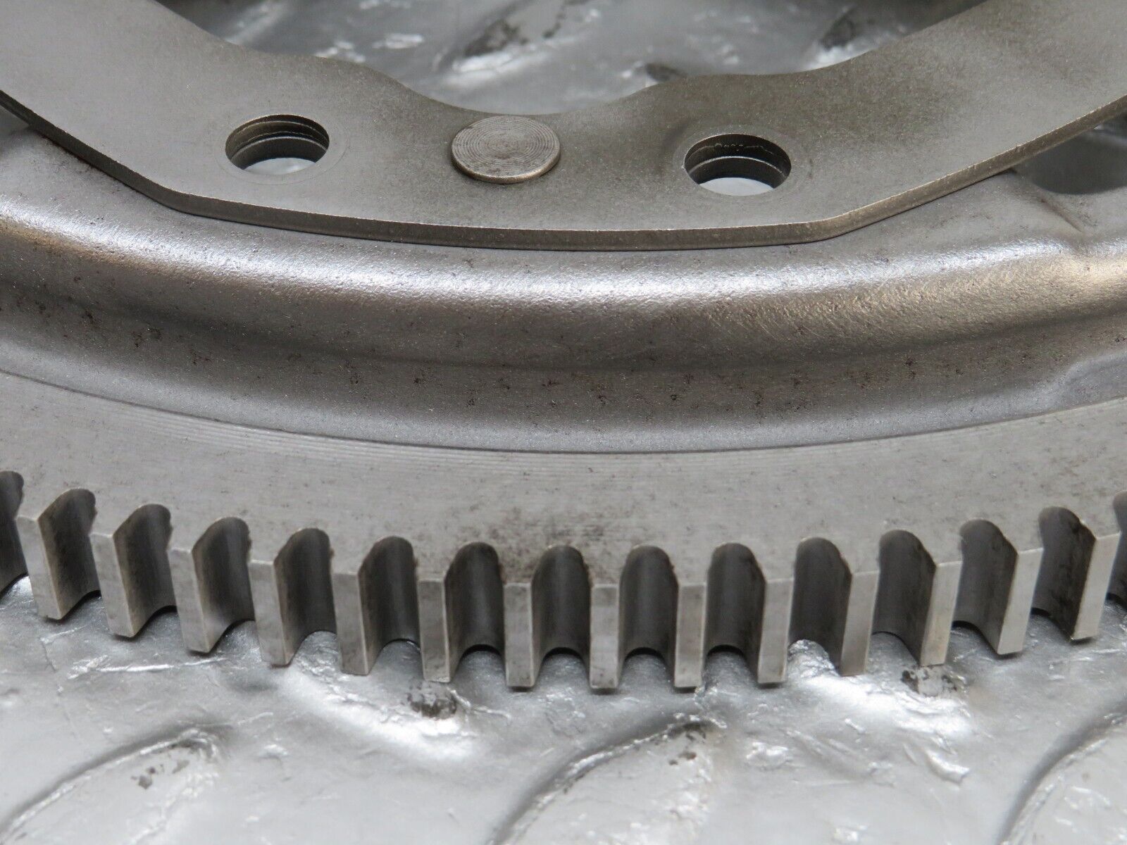 33801 Mercedes-Benz W201 190E 2.0L Flywheel Starter Ring 1020301312