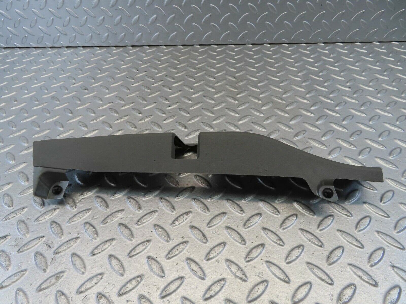 11233 Mercedes-Benz W221 S320 Front Right Door Lock Cover 2217280256