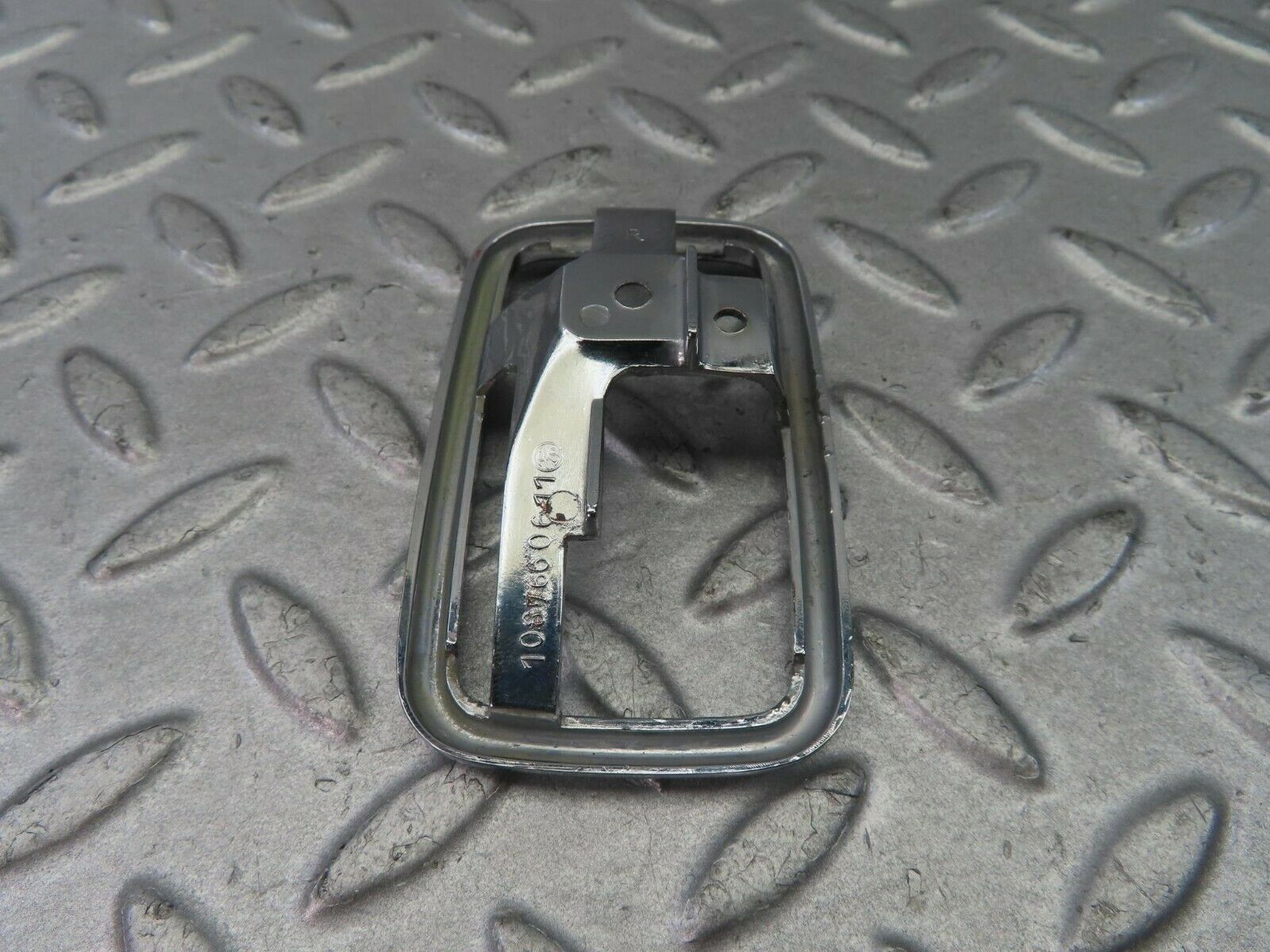 8634 Mercedes-Benz W108 Chrome Frame For Door Opener Right 1087660611