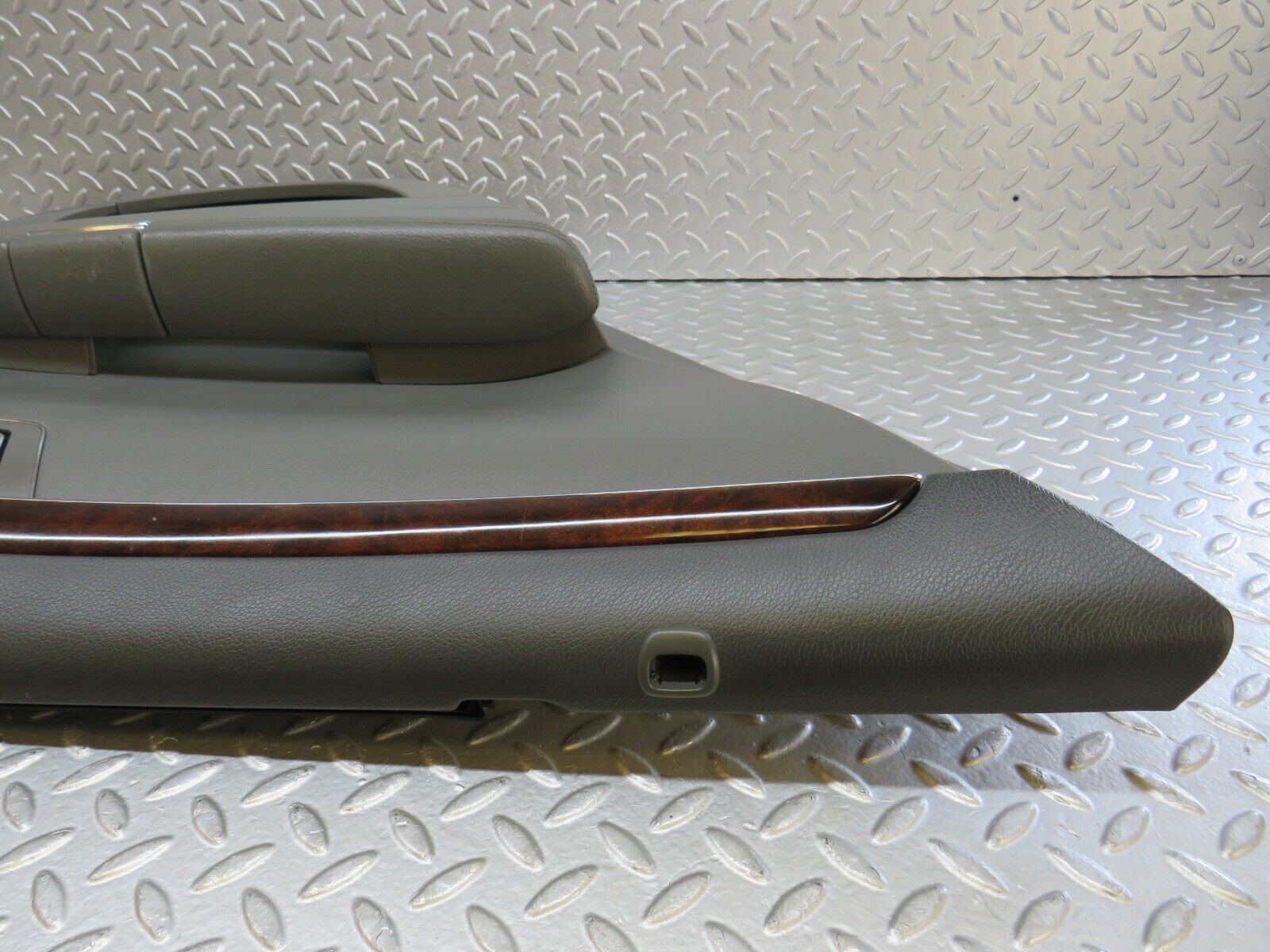 35103 Mercedes-Benz W221 Rear Left Door Card