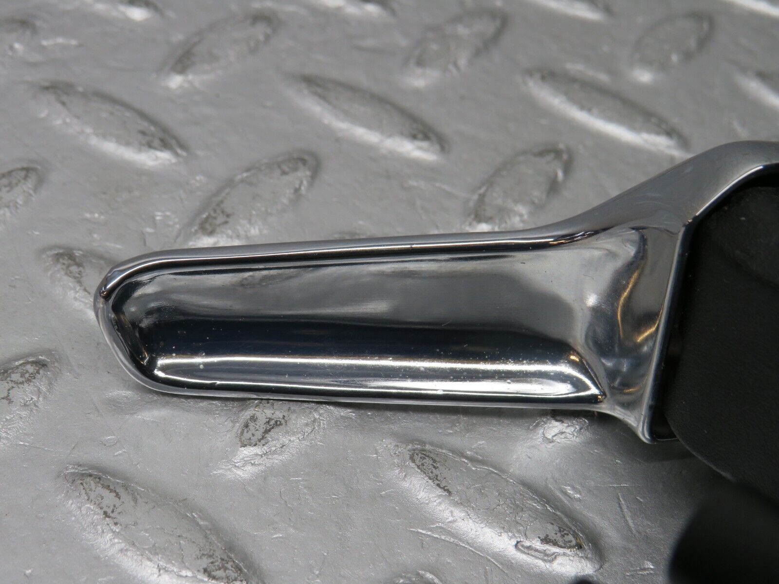 38473 Mercedes-Benz R129 280SL Coupe Left Door Interior Handle