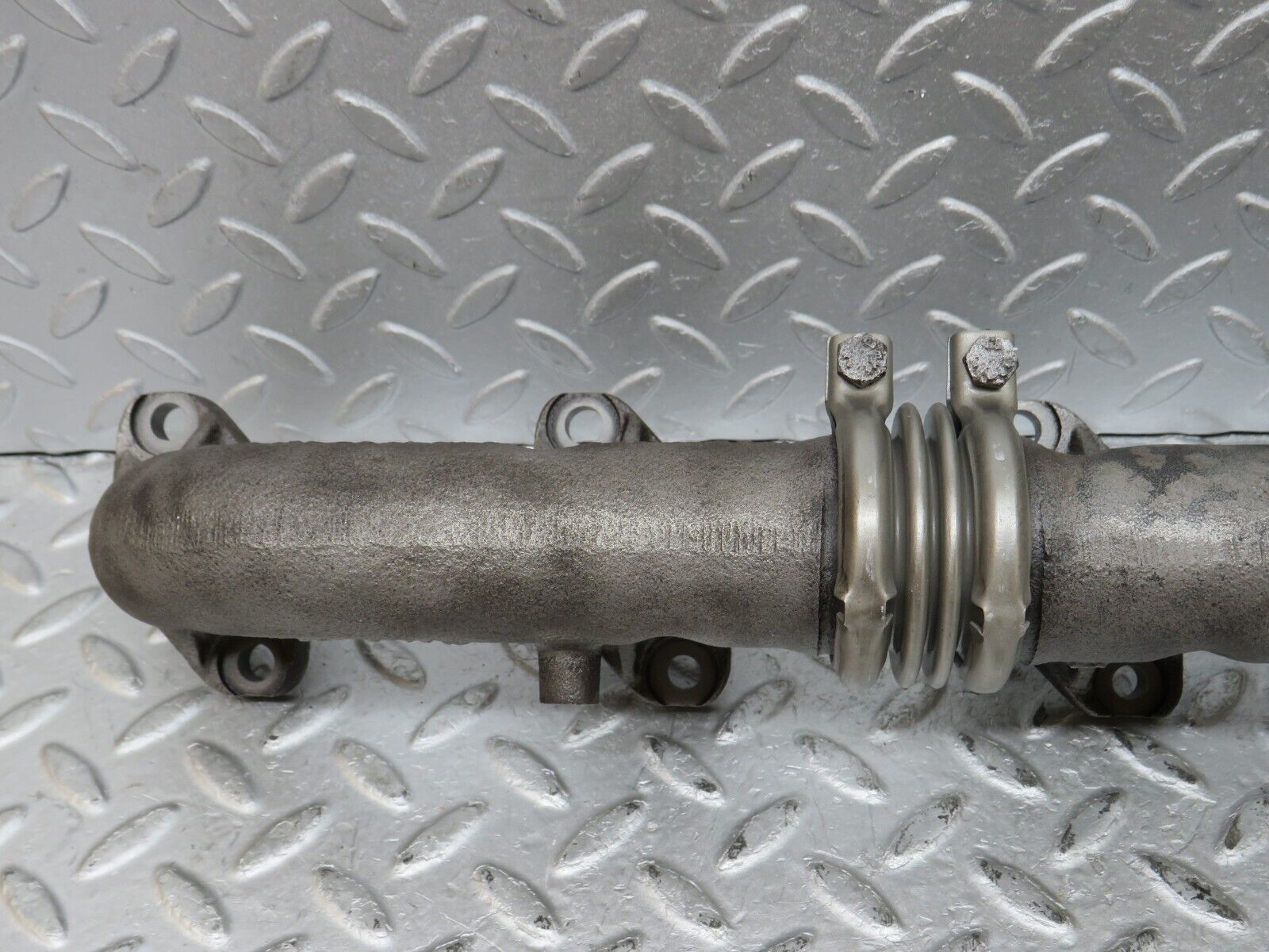 36332 Mercedes-Benz W126 420SE Exhaust Manifold Right 1161422402 1161420602