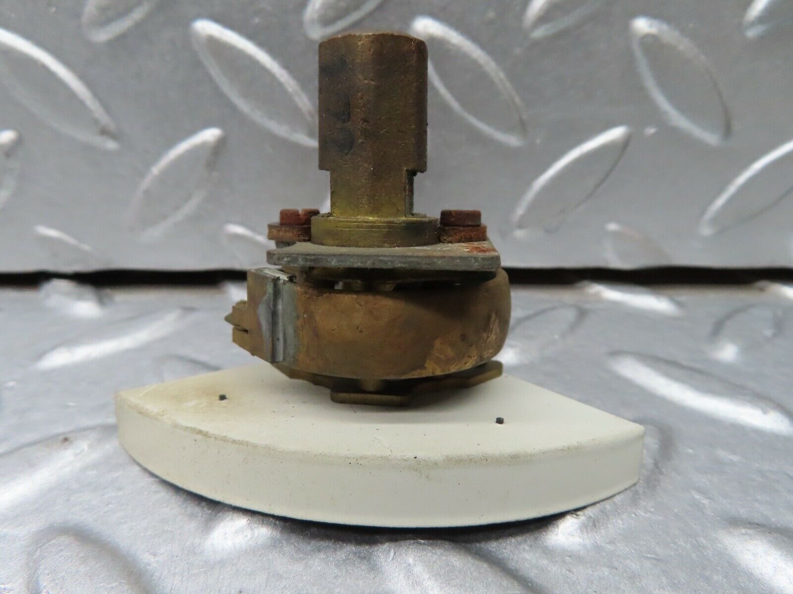 18348 Mercedes-Benz W115 Oil Pressure Gauge