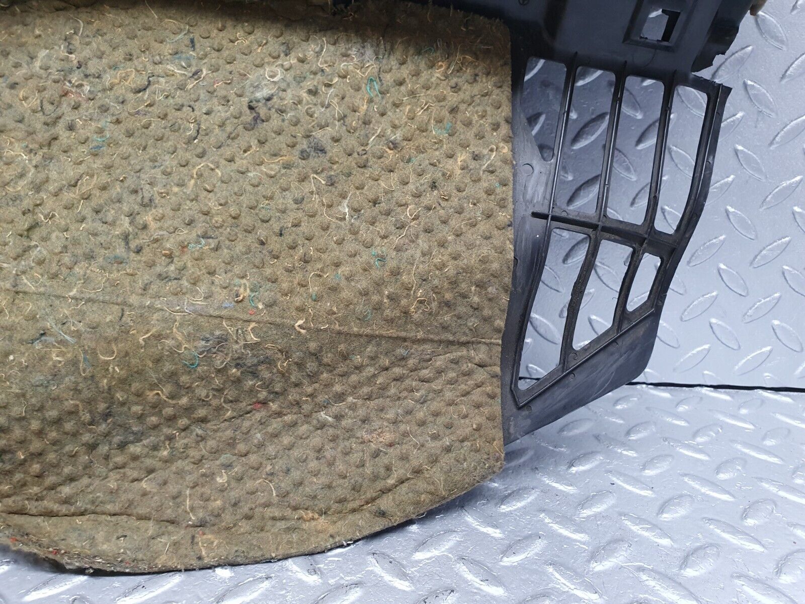 41055 Mercedes-Benz W126 300SE Under Dash Panel Left Beige 1268305344 1266801517 1268305144