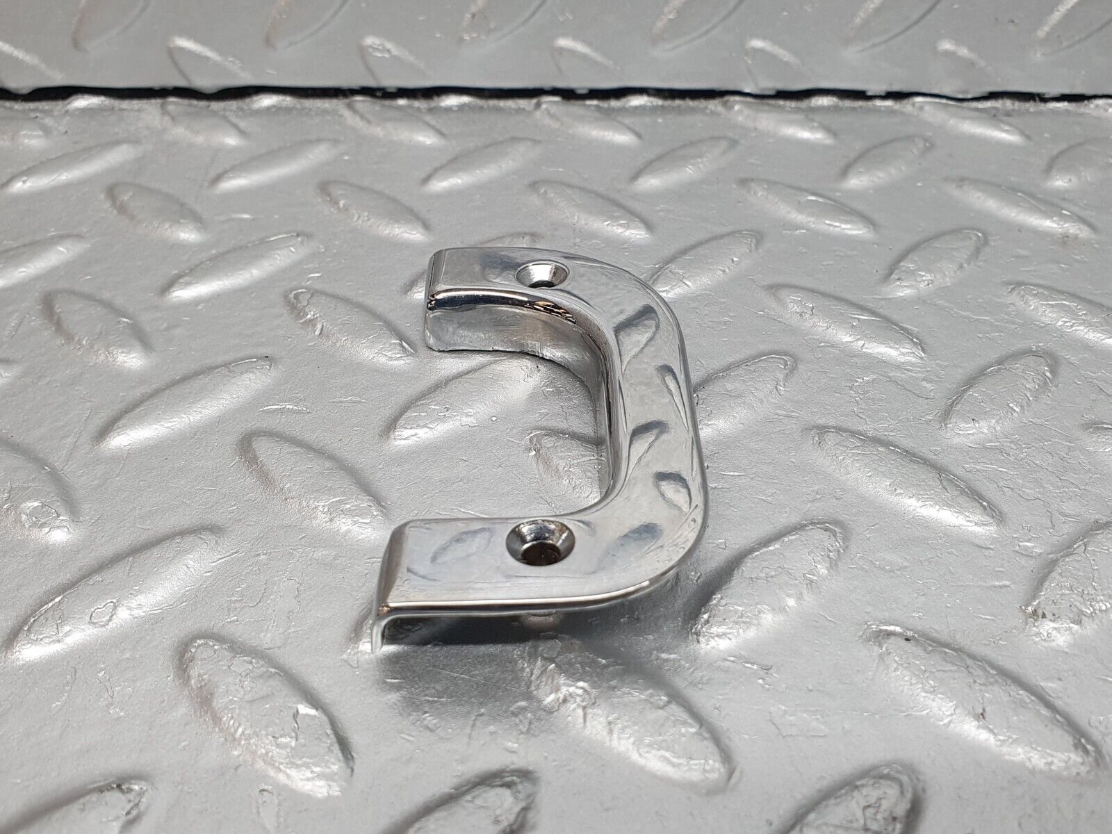 40898 Mercedes-Benz W126 300SE Interior Chrome Door Latch Trim Left 1237230124