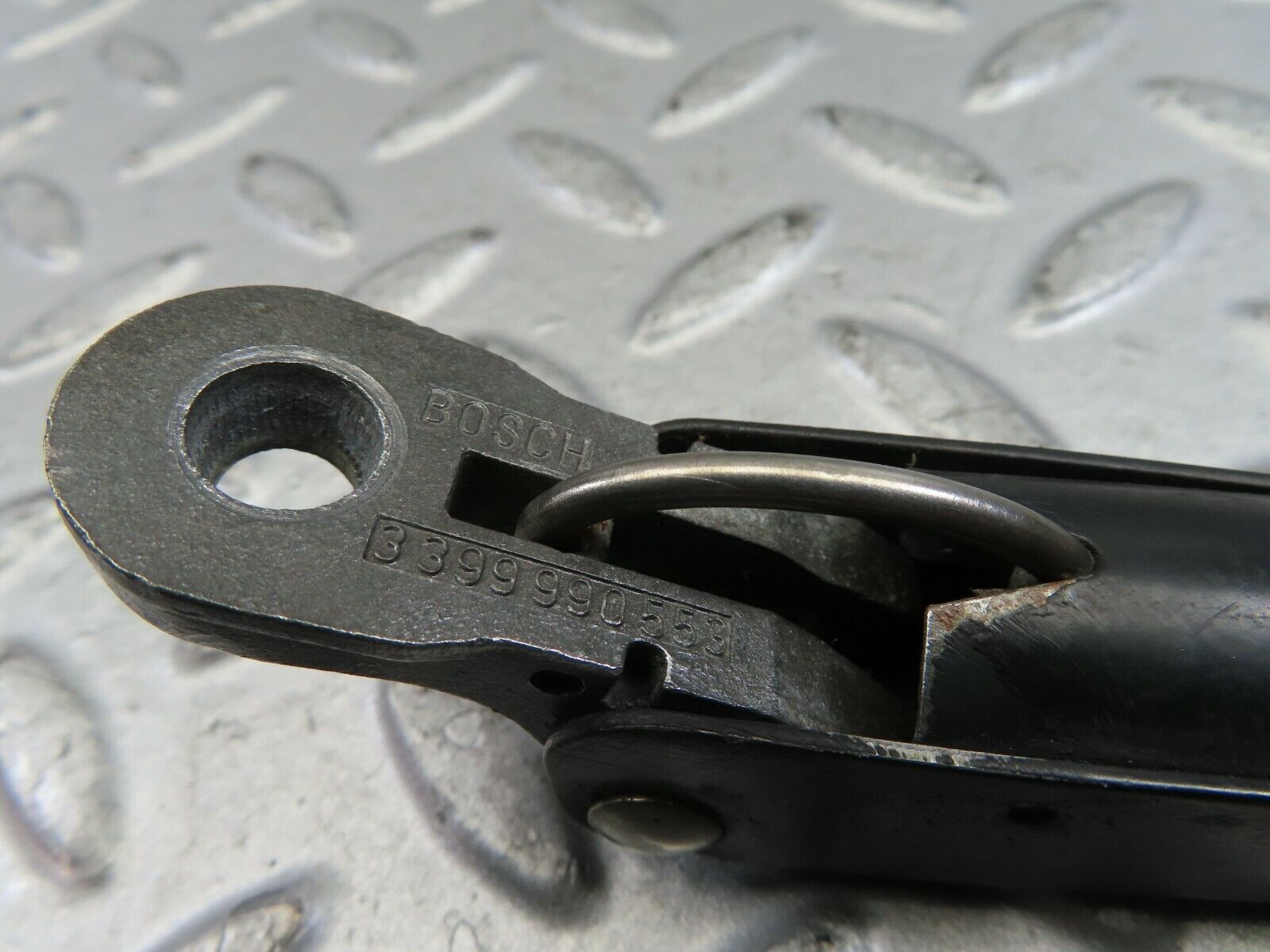 9640 Mercedes-Benz C123 280CE Coupe Wiper Arm Bosch Right 3399990553