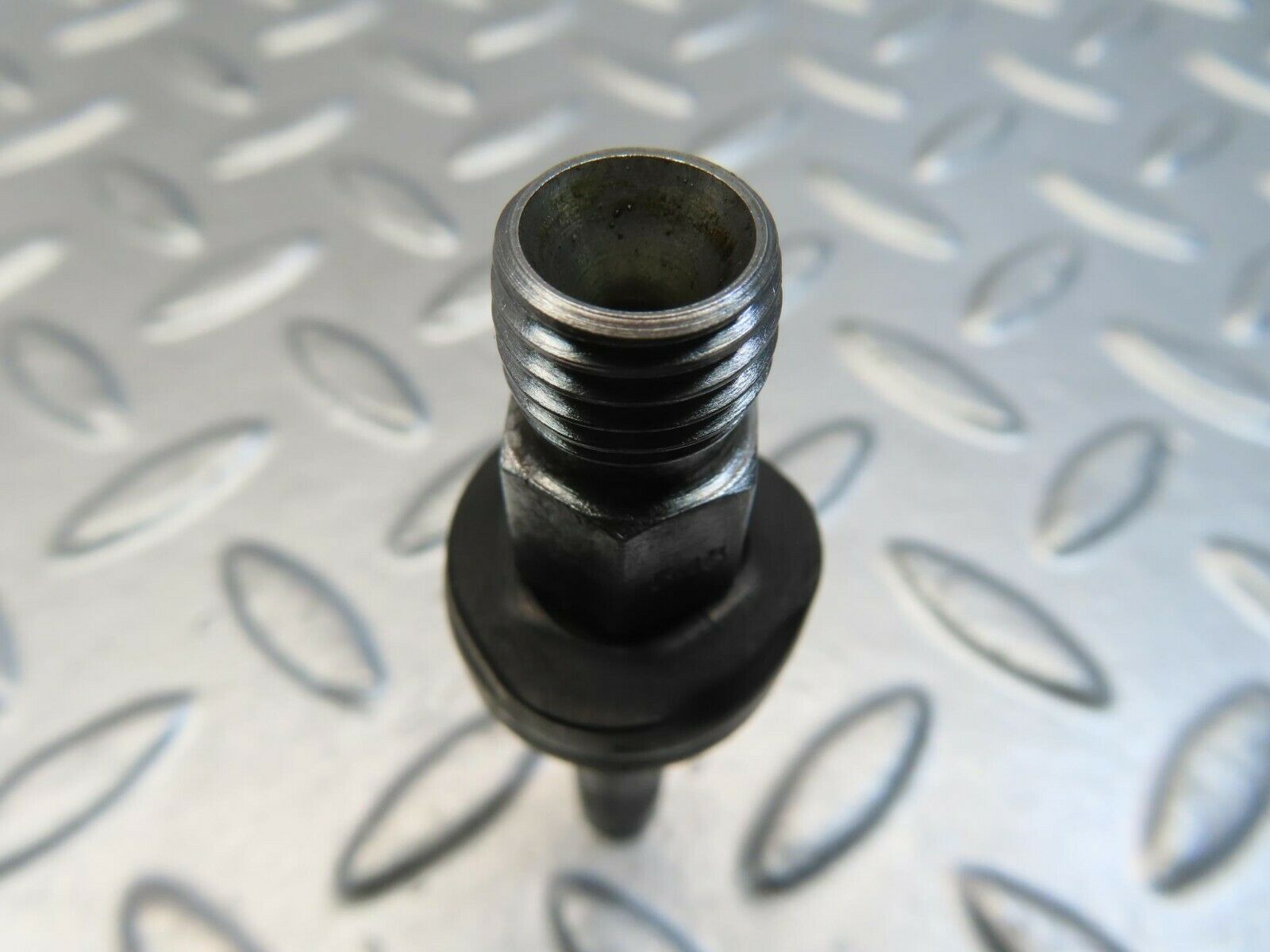 11478 Mercedes-Benz C123 230CE Coupe Fuel Injector Bosch 0437502010