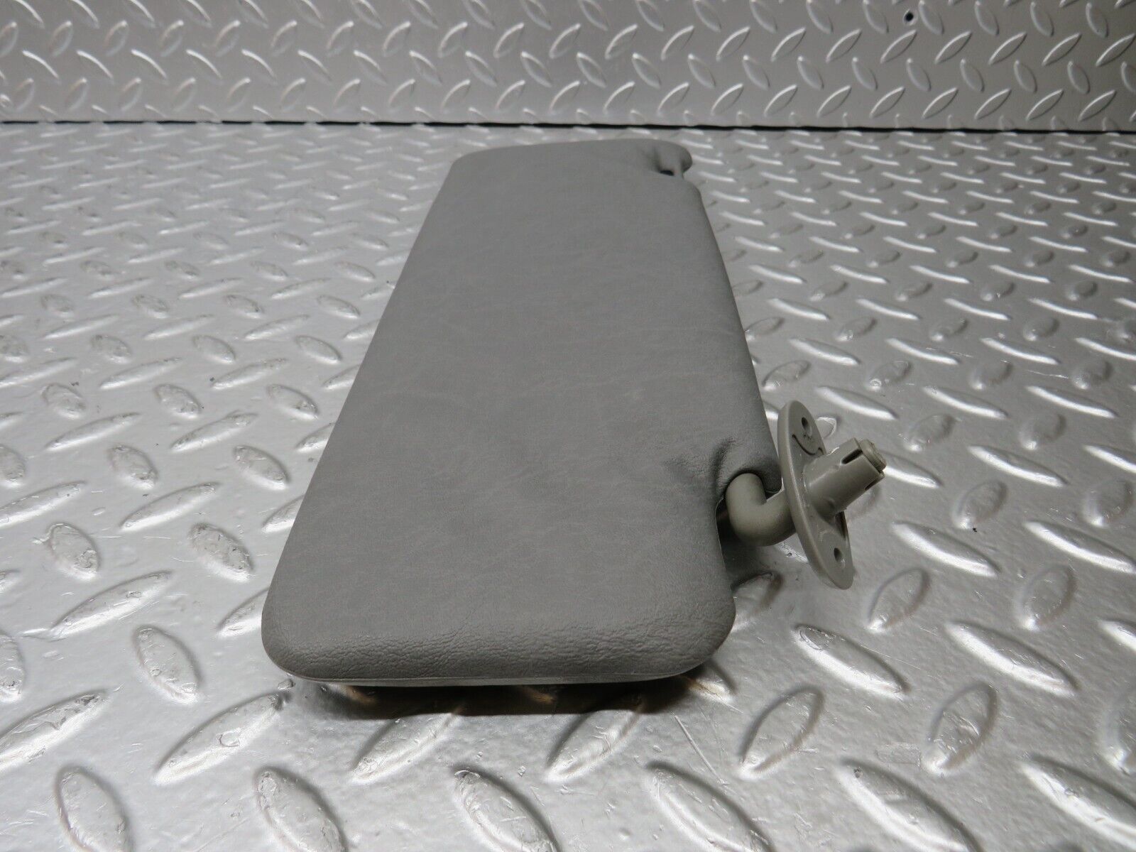 31275 Mercedes-Benz S124 220TE Wagon Sun Visor Right Side