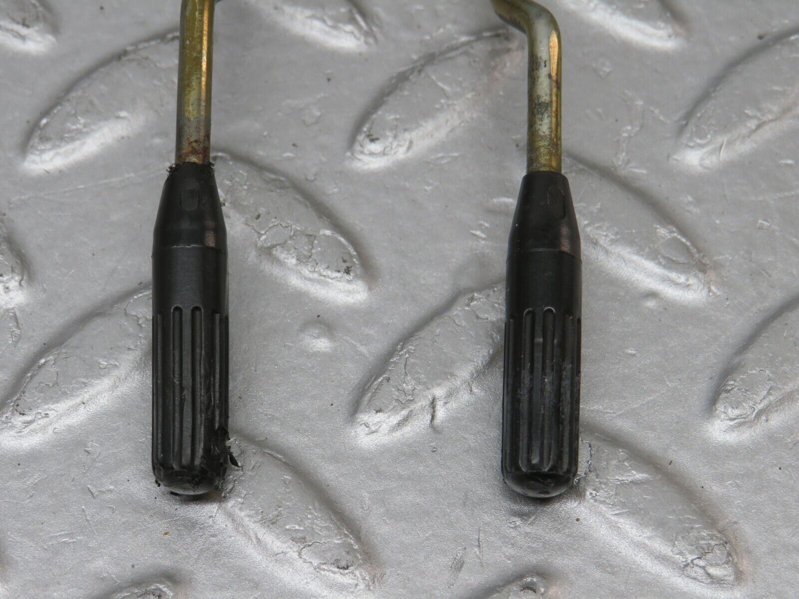 36210 Mercedes-Benz W126 420SE Rear Door Lock Knob Pair