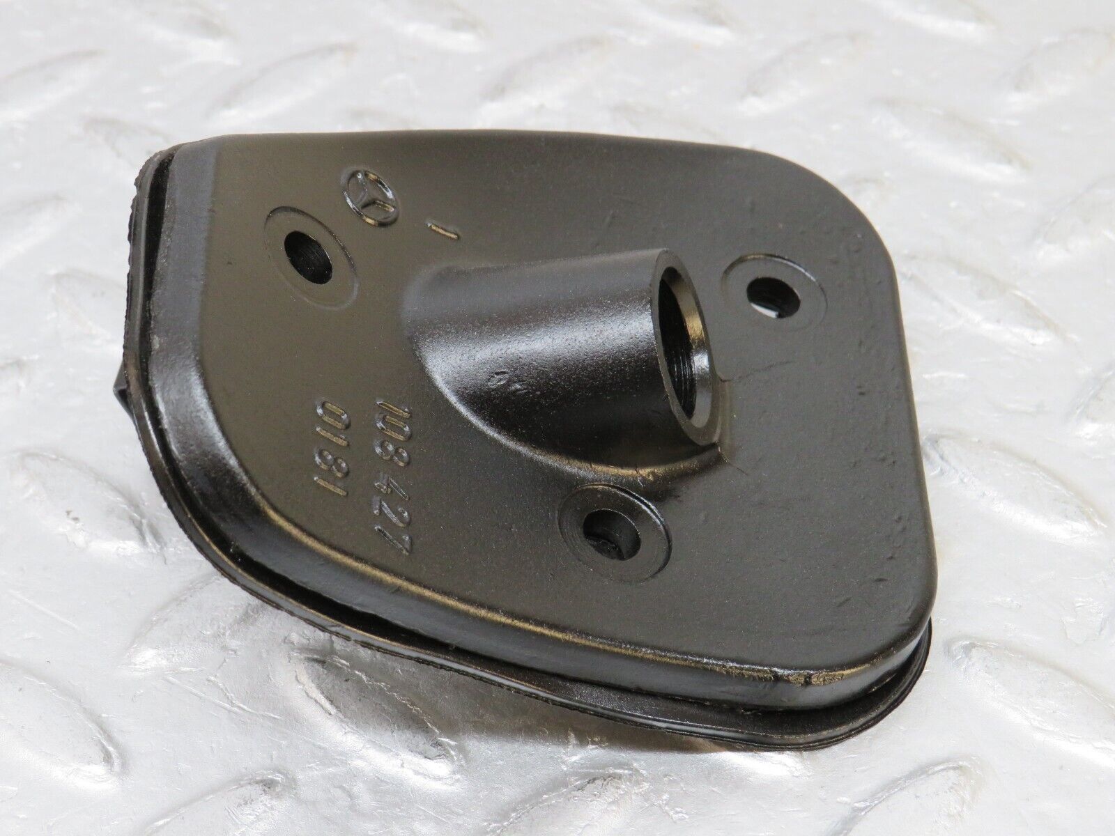 37535 Mercedes-Benz W109 300SEL Handbrake Cable Regulator 1084270181