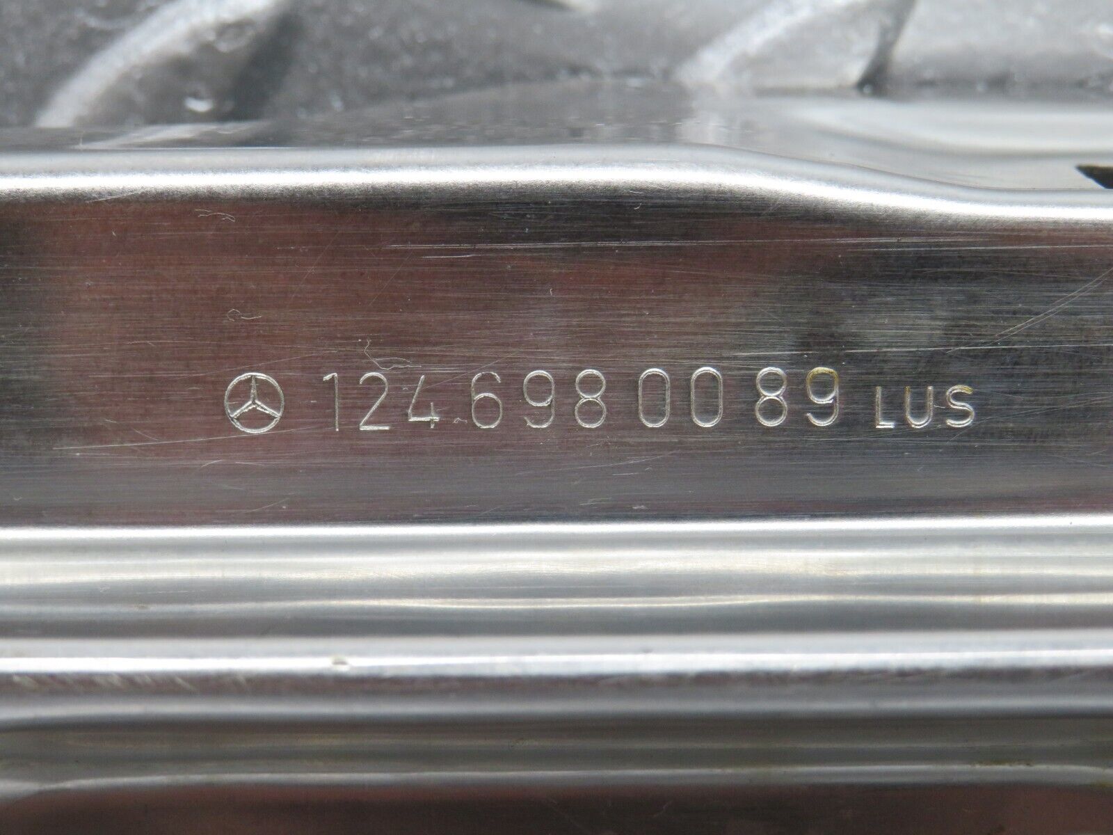 32501 Mercedes-Benz S124 300TE Trunk Edge Chrome Moulding 1246980089 000584503