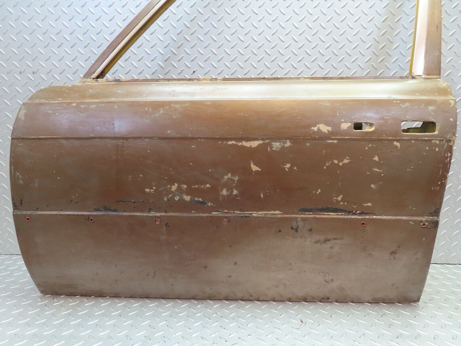 18810 Mercedes-Benz W116 Front Left Door