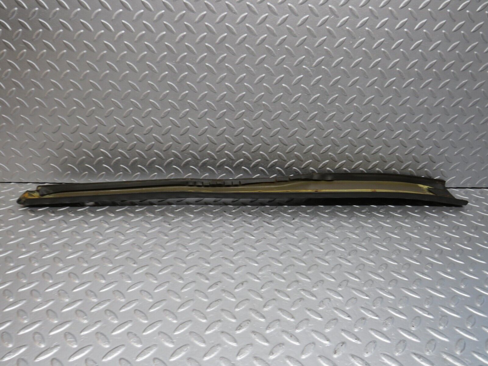 40240 Mercedes-Benz W110 230 B Pillar Cover Right Side