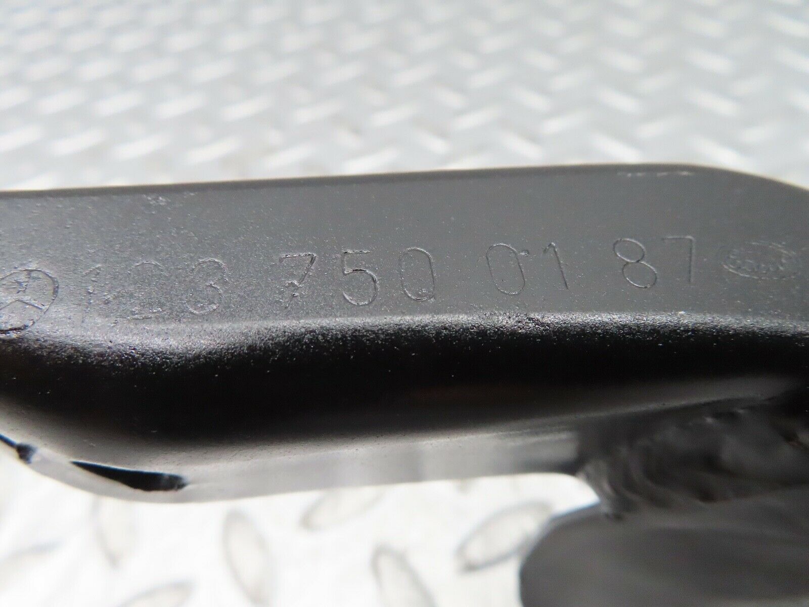 19088 Mercedes-Benz W123 300D Trunk Lid Hinge Left Side 1237500187