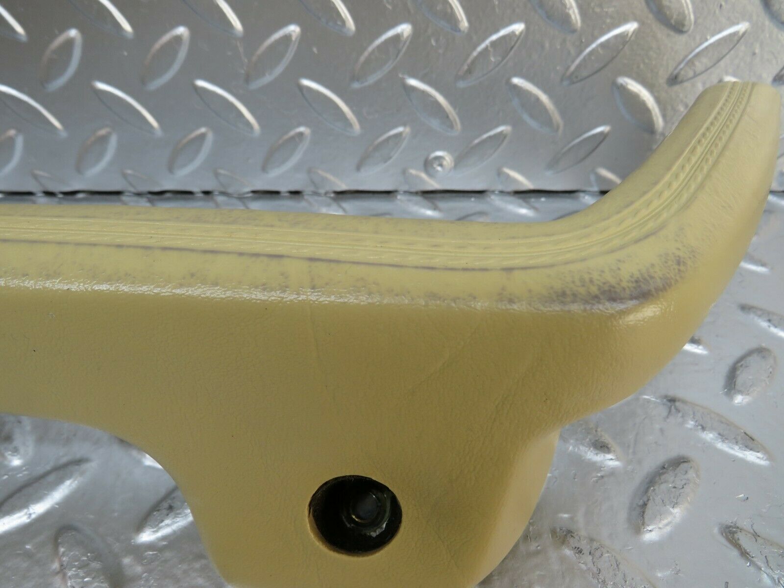 23933 Mercedes-Benz W123 280E Left Interior Door Handle Beige 1239701701