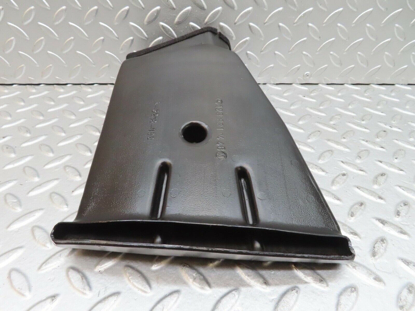 15305 Mercedes-Benz W123 230E Air Duct Heater Ventilation Left 1238310446