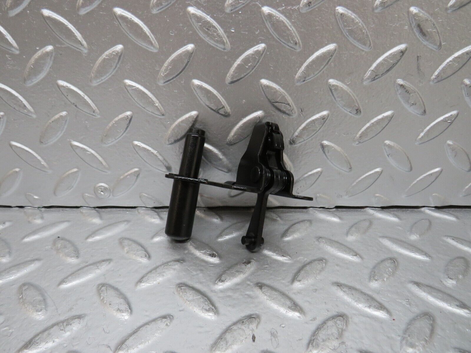 26733 Mercedes-Benz C124 220CE Coupe Bonnet Lock Catch 1248800260