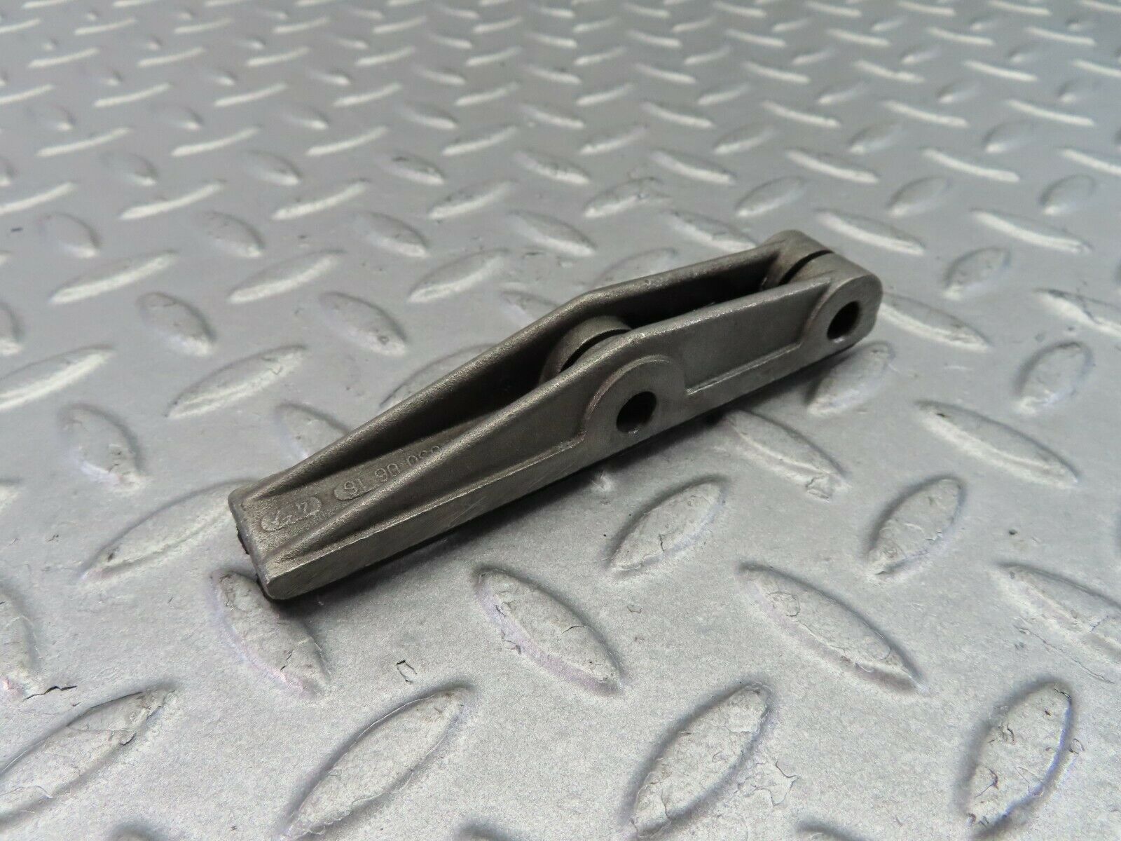 8051 Mercedes-Benz W115 220D Timing Chain Guide Rail 6210500616