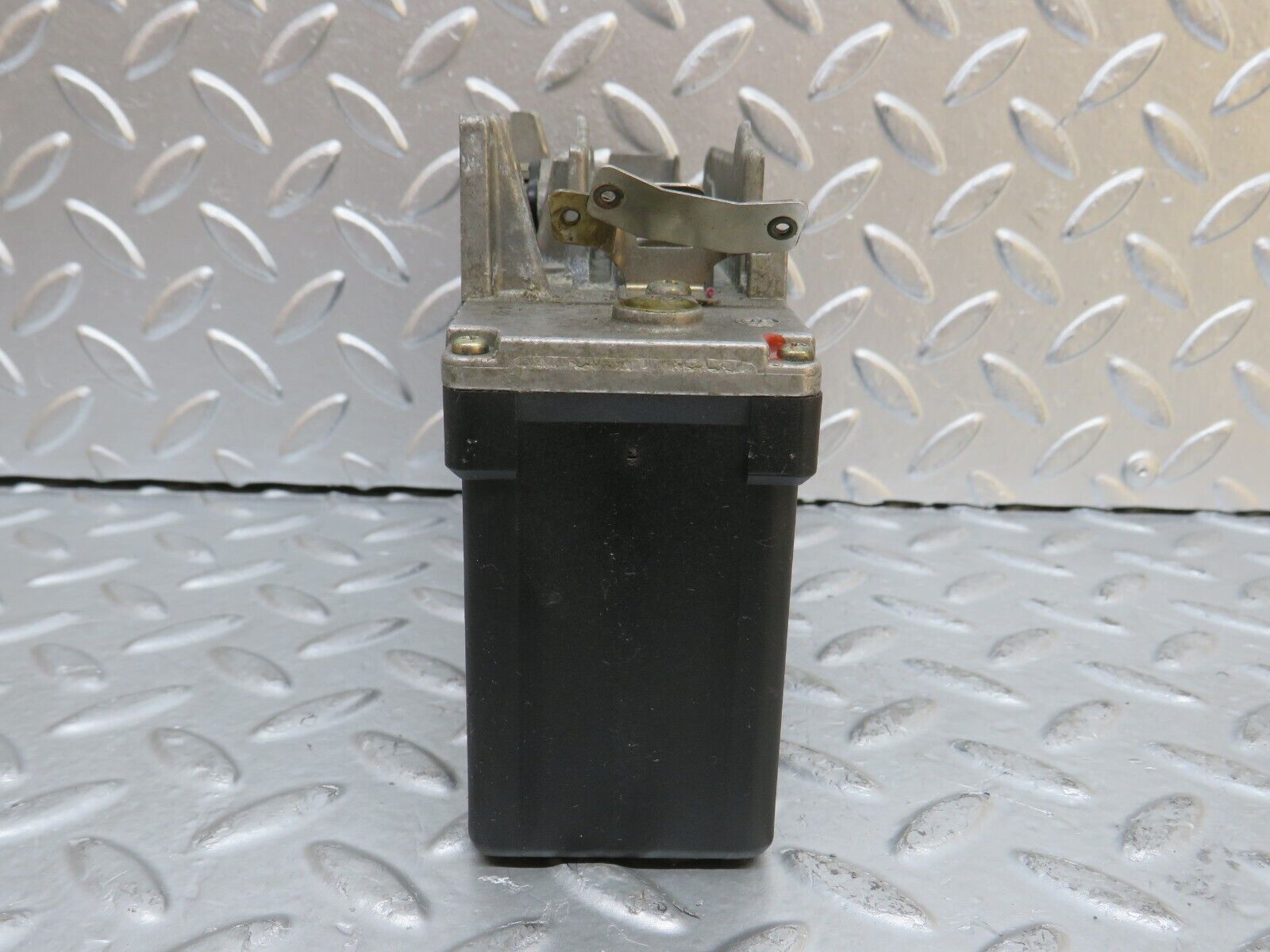 29426 Mercedes-Benz W124 230E ABS Control Unit Bosch 0055452132