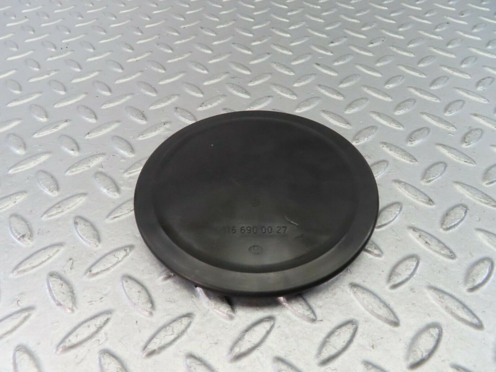 9317 Mercedes-Benz C124 300CE Coupe Fuel Tank Access Cover Panel 1166900027