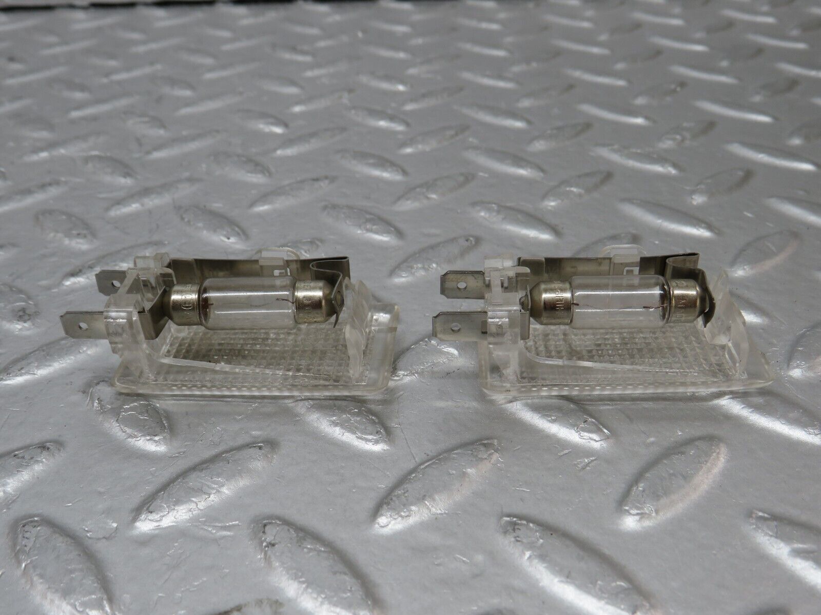 34758 Mercedes-Benz W210 320E Door Interior Light 2x