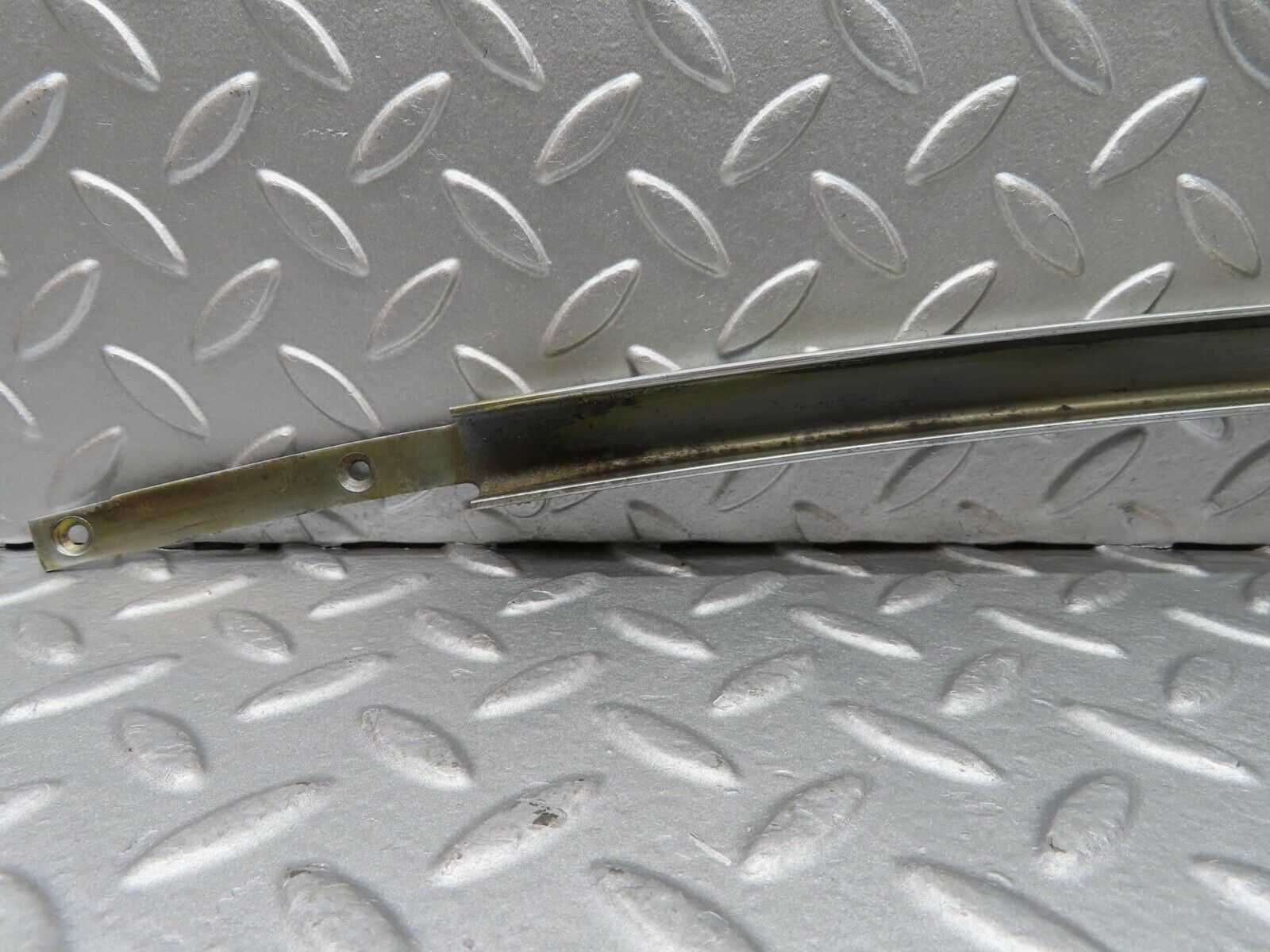 14057 Mercedes-Benz C107 280SLC Right Door Window Channel Front