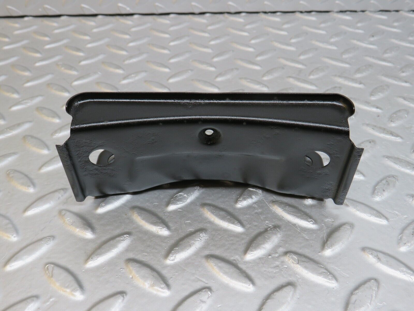 36792 Mercedes-Benz W201 190E 2.0L Gearbox Mount Bracket