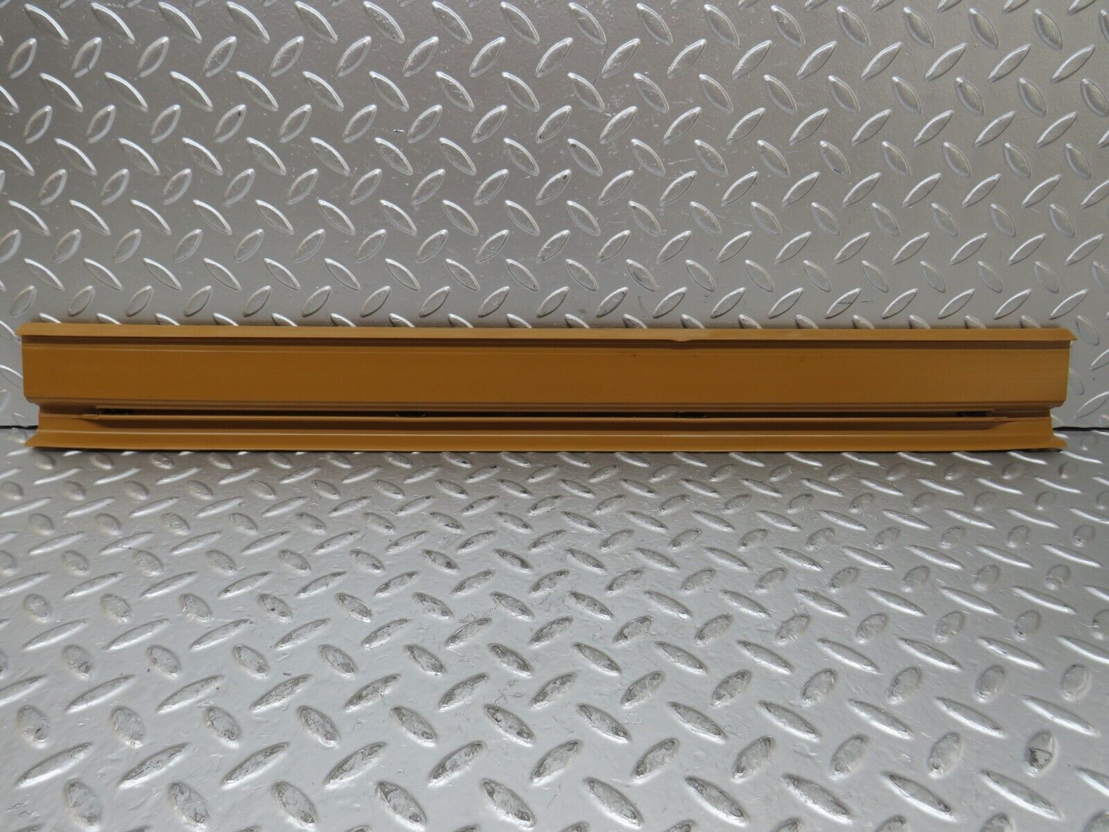 27104 Mercedes-Benz W123 280E Front Left Door Sill