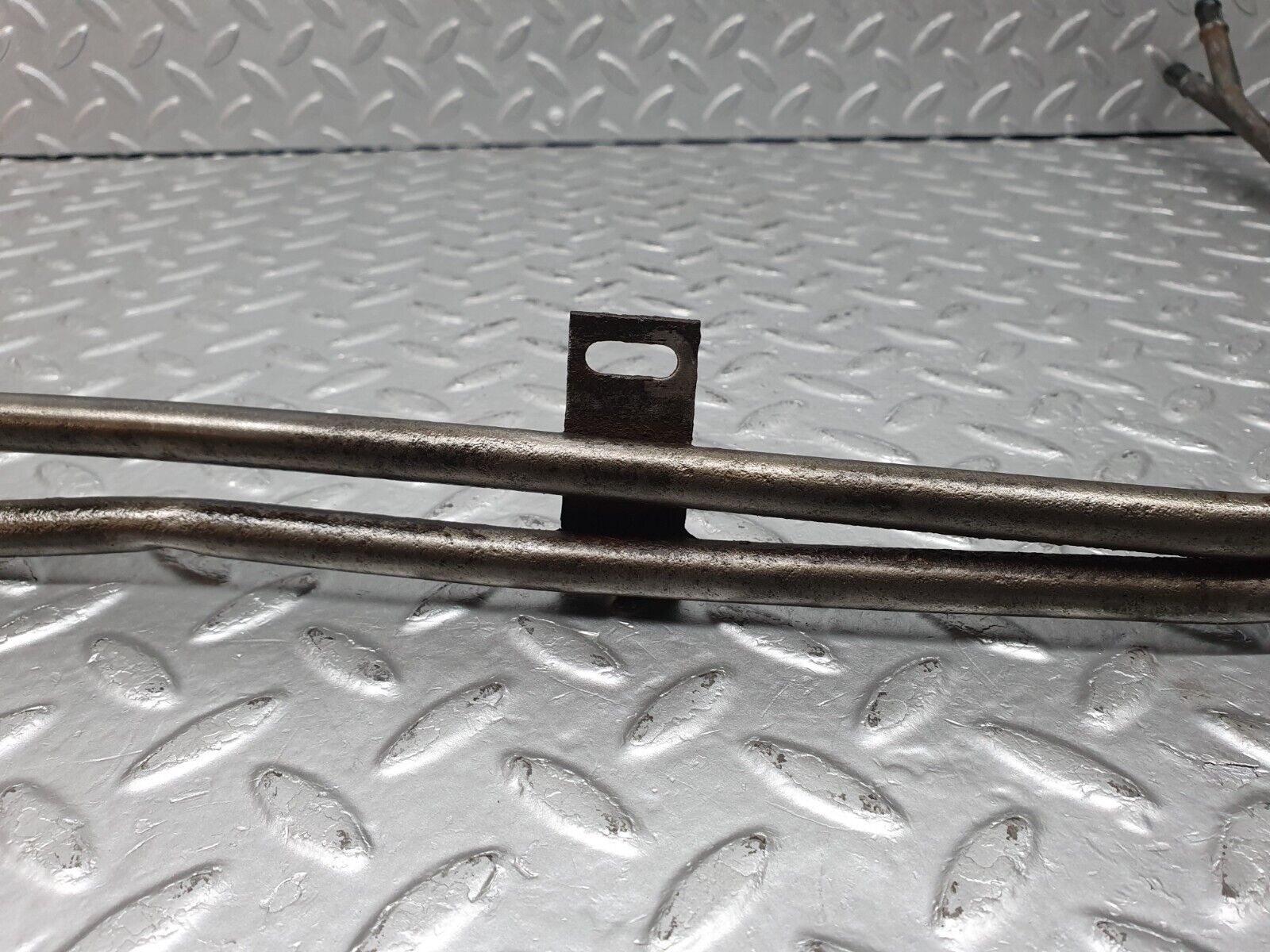 41194 Mercedes-Benz W126 300SE Oil Cooling Pipe Line