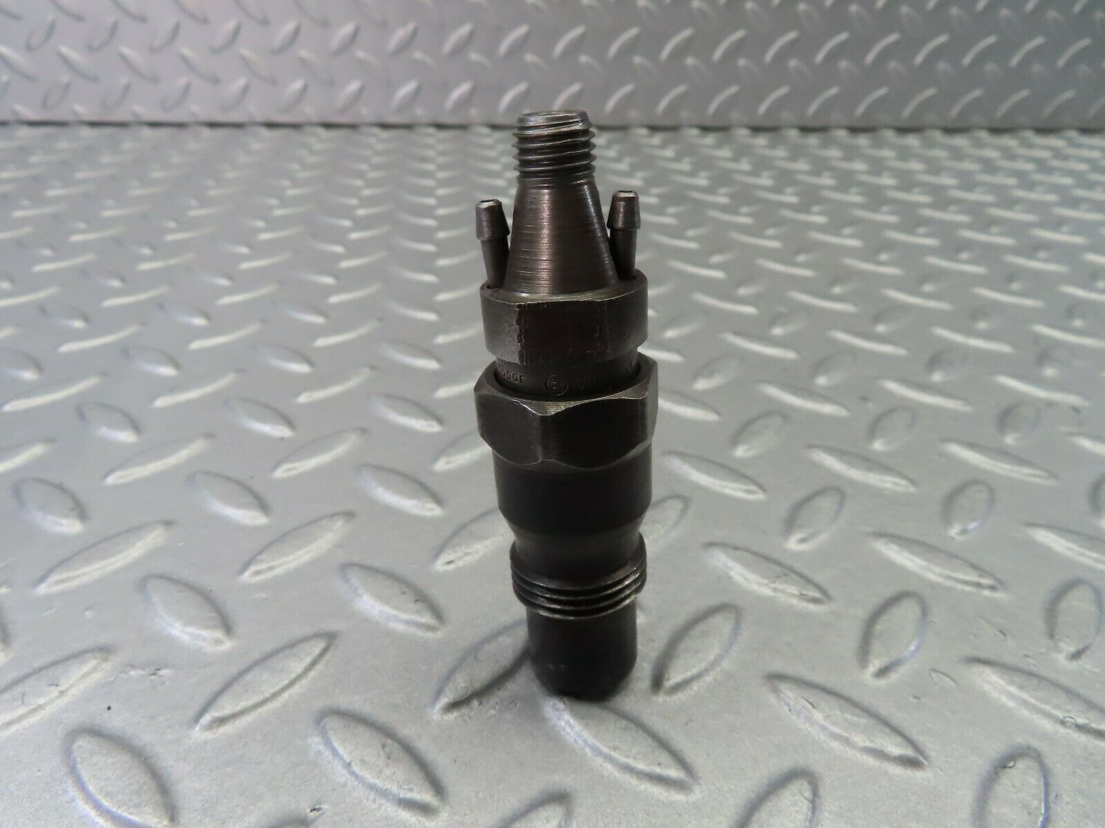 7954 Mercedes-Benz W116 Fuel Injector Bosch OM617