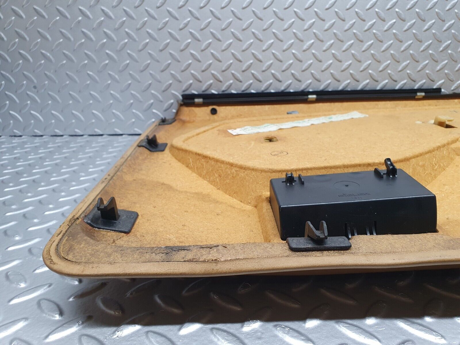 41482 Mercedes-Benz W124 200E Rear Left Door Card Palomino