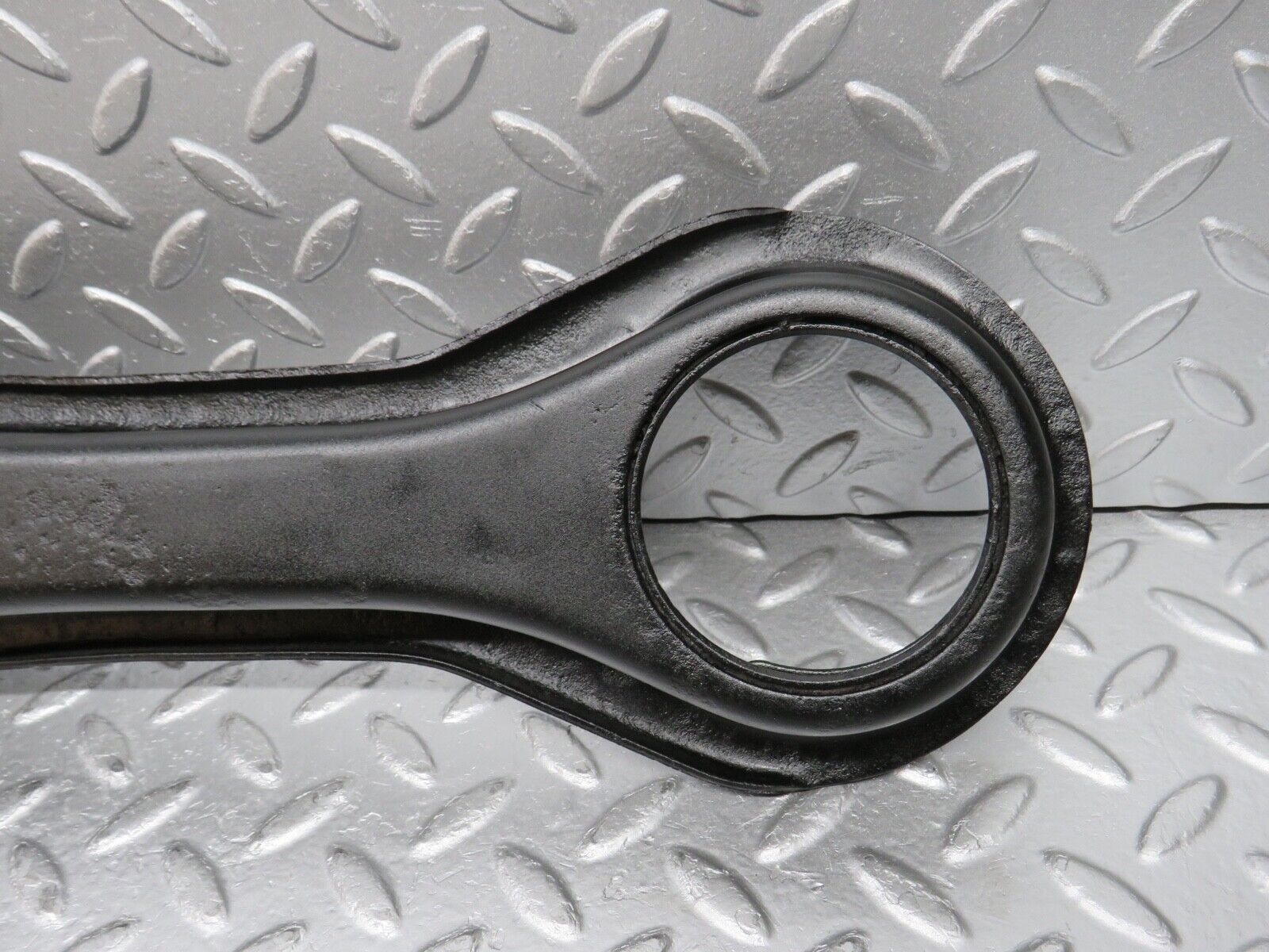 0392 Mercedes-Benz W108 280SE Rear Axle Spring Coil Mount