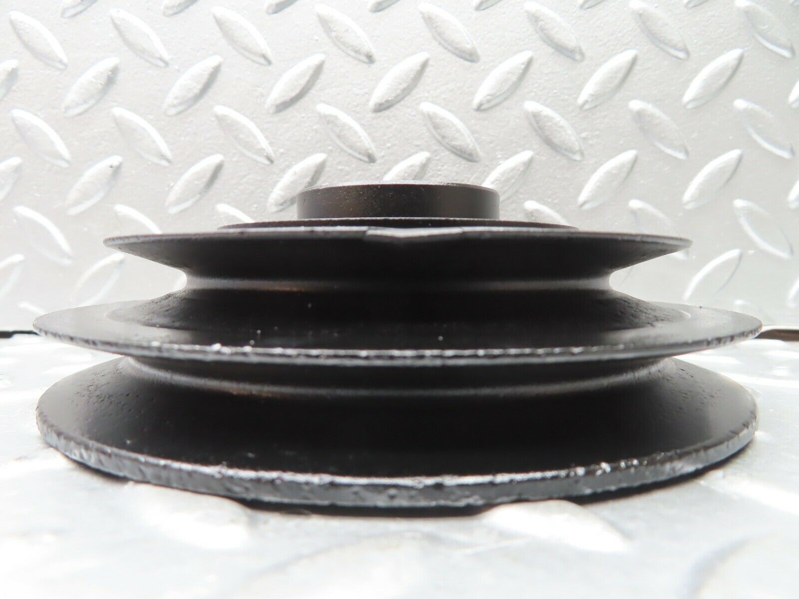 20886 Mercedes-Benz W114 250CE Coupe Crankshaft Pulley