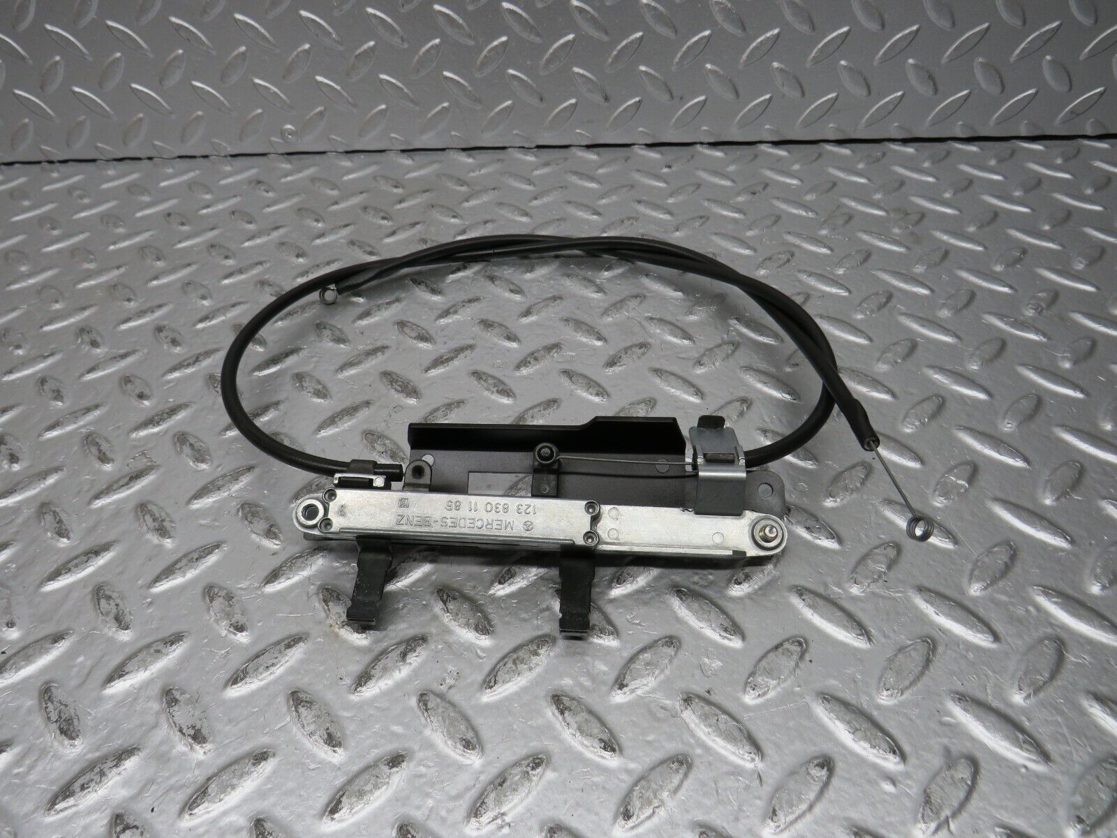 31984 Mercedes-Benz W123 230E Heater Slider Control 1238301185 1238330510