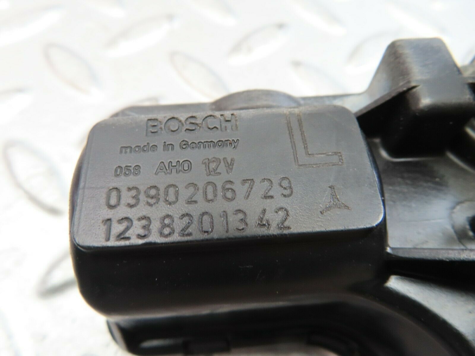 9605 Mercedes-Benz C123 280CE Coupe Headlight Wiper Motor Right 1238201342