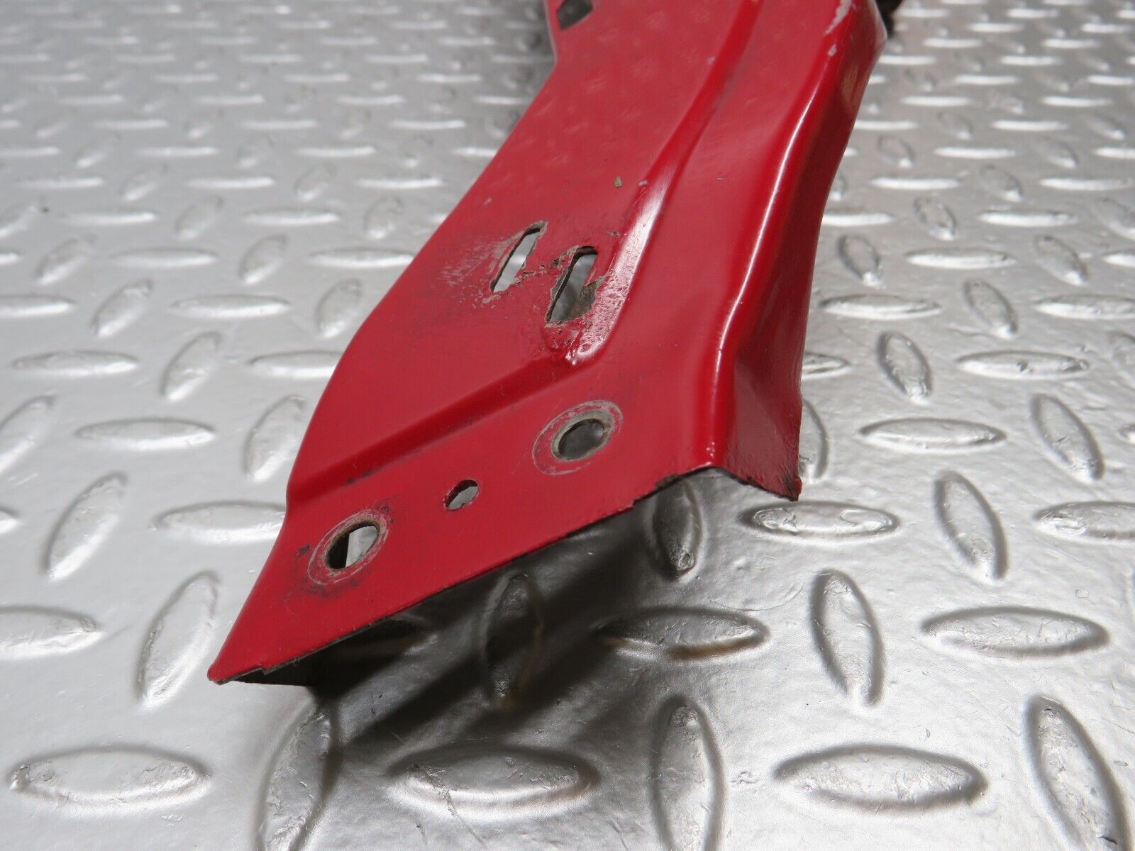 33345 Mercedes-Benz W202 C180 Bonnet Lock Carrier Panel