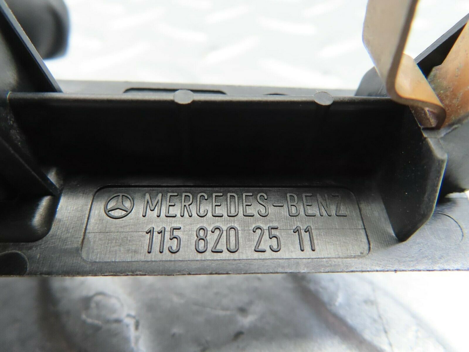 9715 Mercedes-Benz C123 280CE Coupe Trunk Light Switch 1158202511