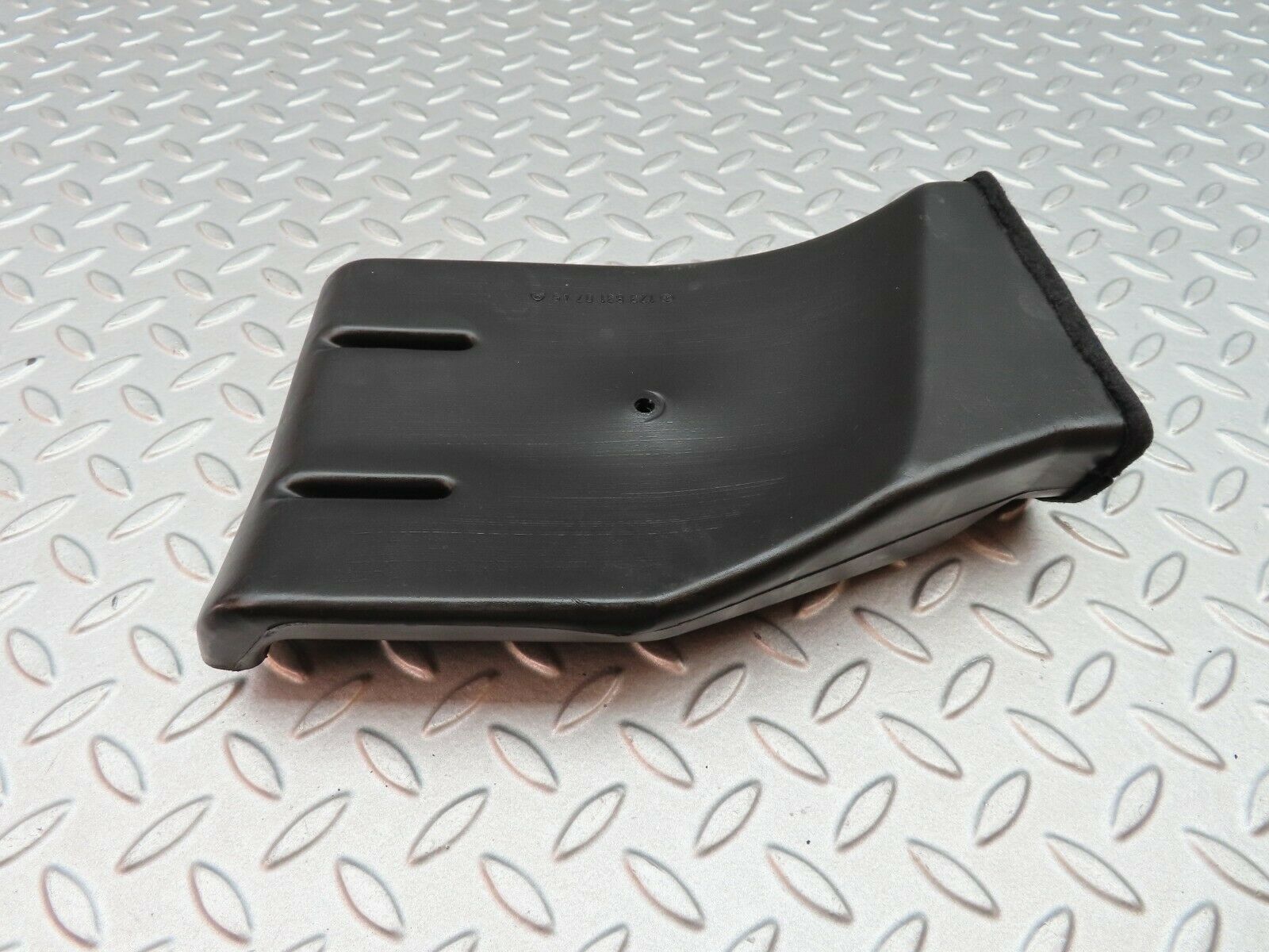 5676 Mercedes-Benz W123 200 Air Duct Heater Ventilation Right 1238310746