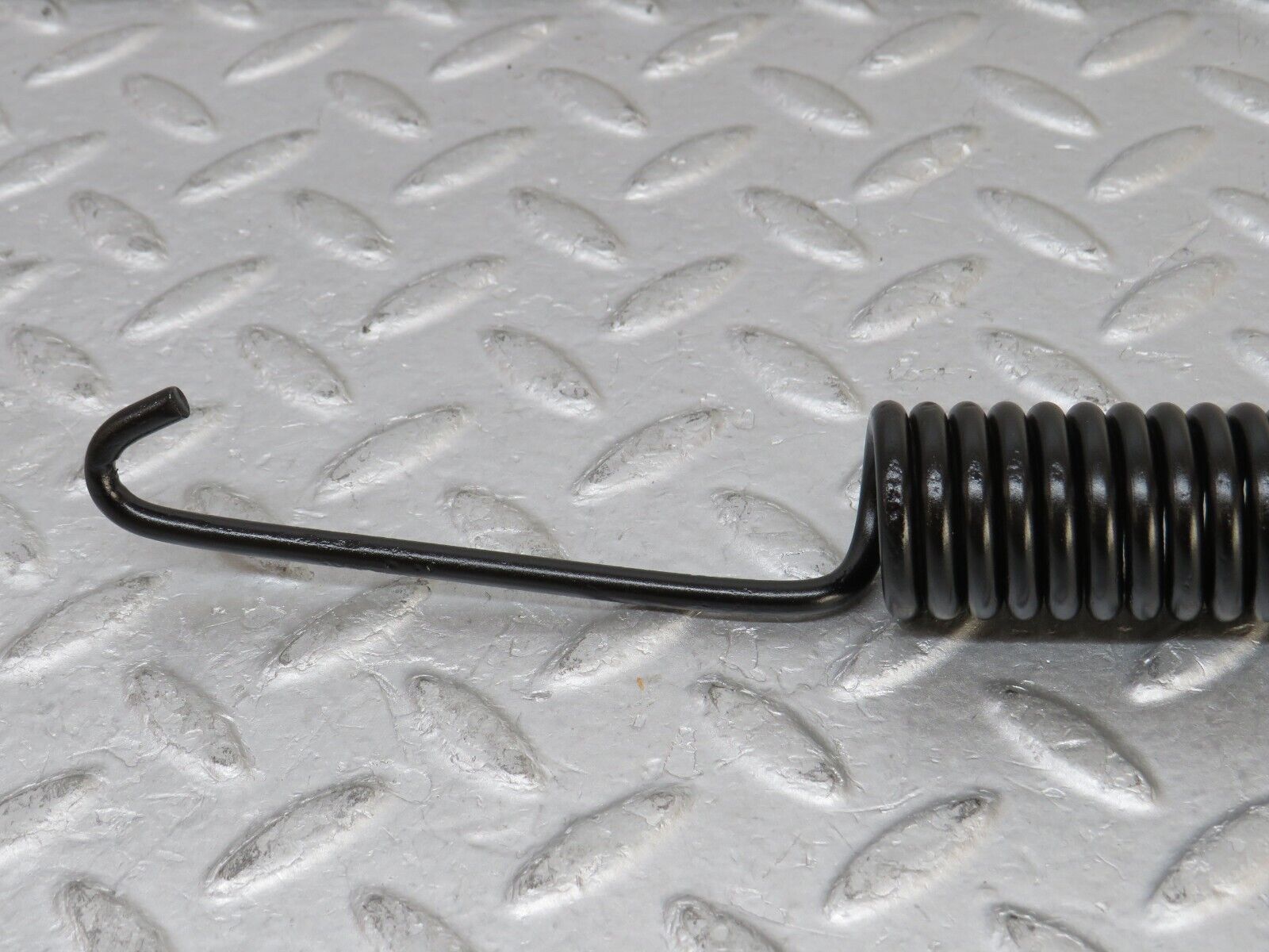 35784 Mercedes-Benz W108 Bonnet Hinge Spring