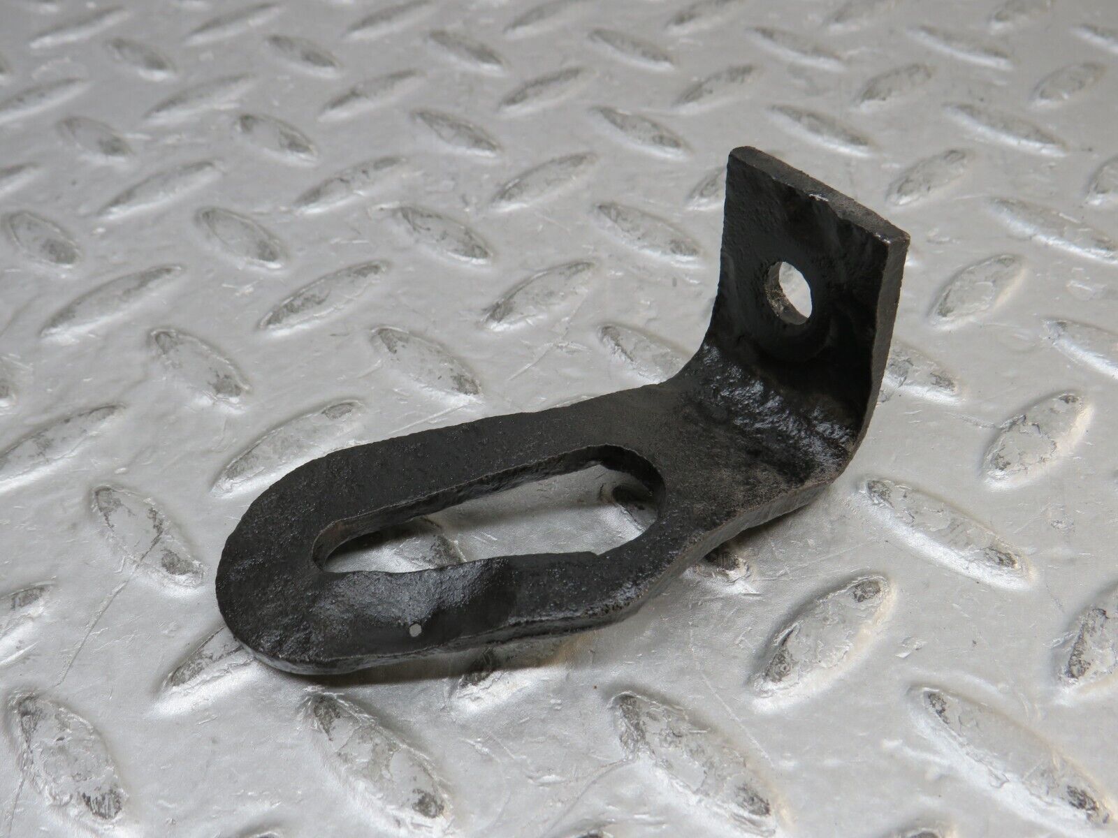 37360 Mercedes-Benz W109 300SEL Front Bumper Bracket Right Side