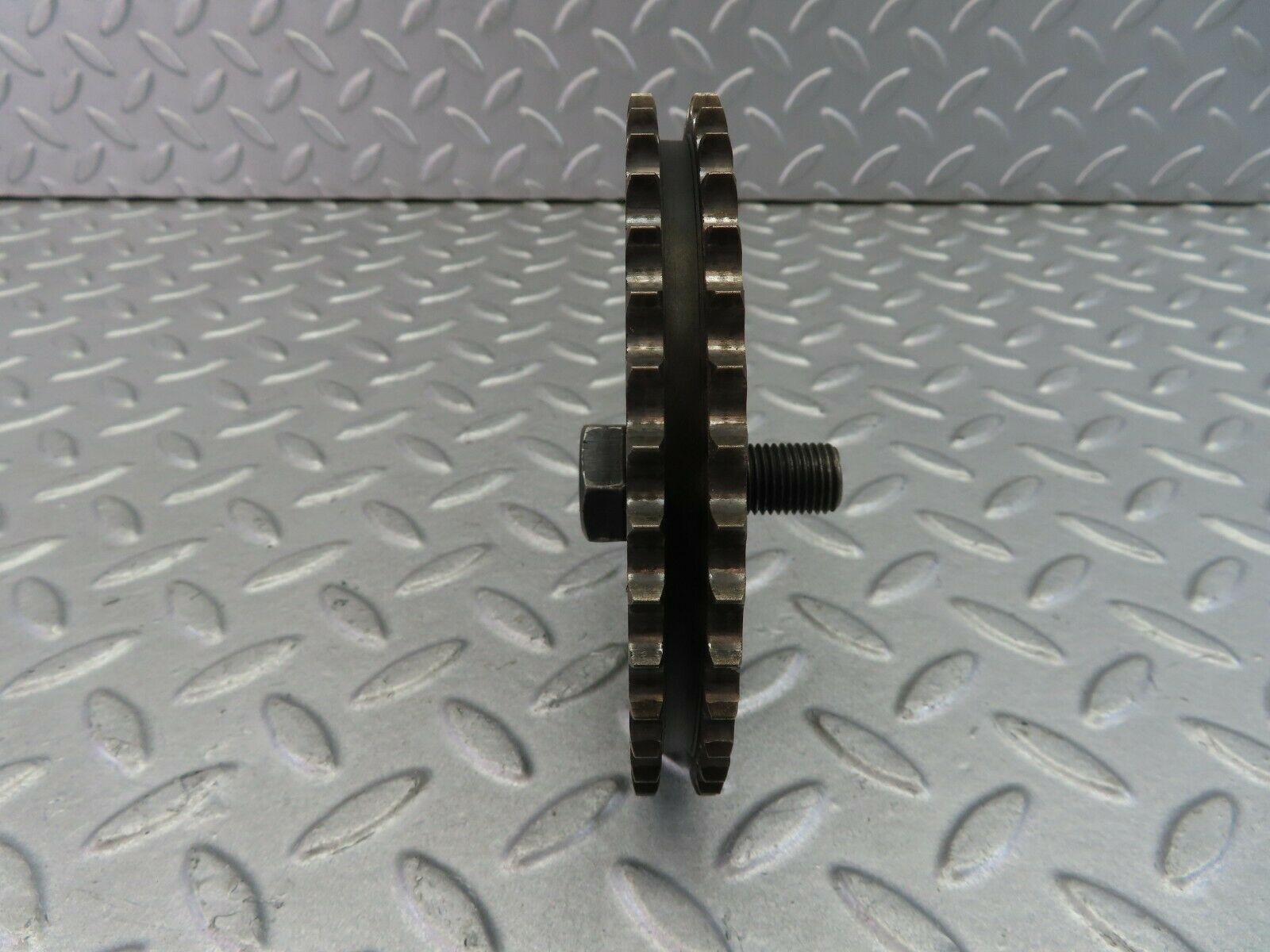 8037 Mercedes-Benz W115 220D Camshaft Timing Gear 1210520201