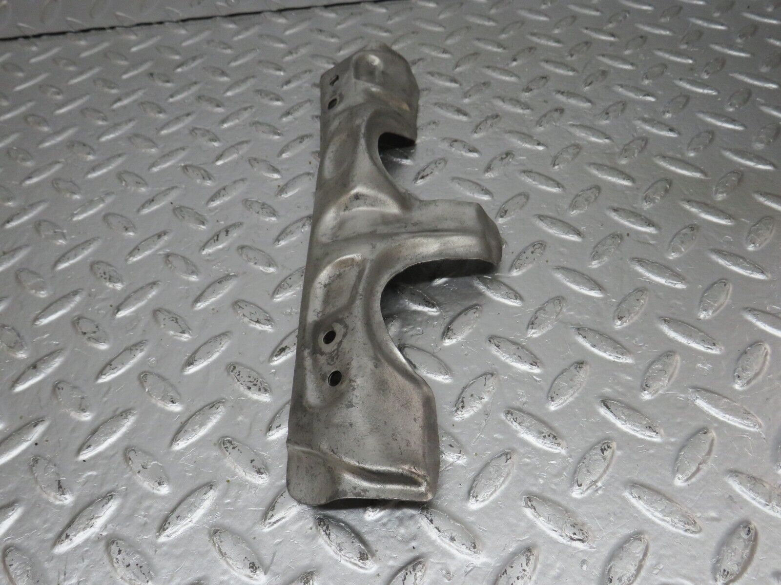 33128 Mercedes-Benz W126 380 V8 M116 Exhaust Manifold Heat Shield