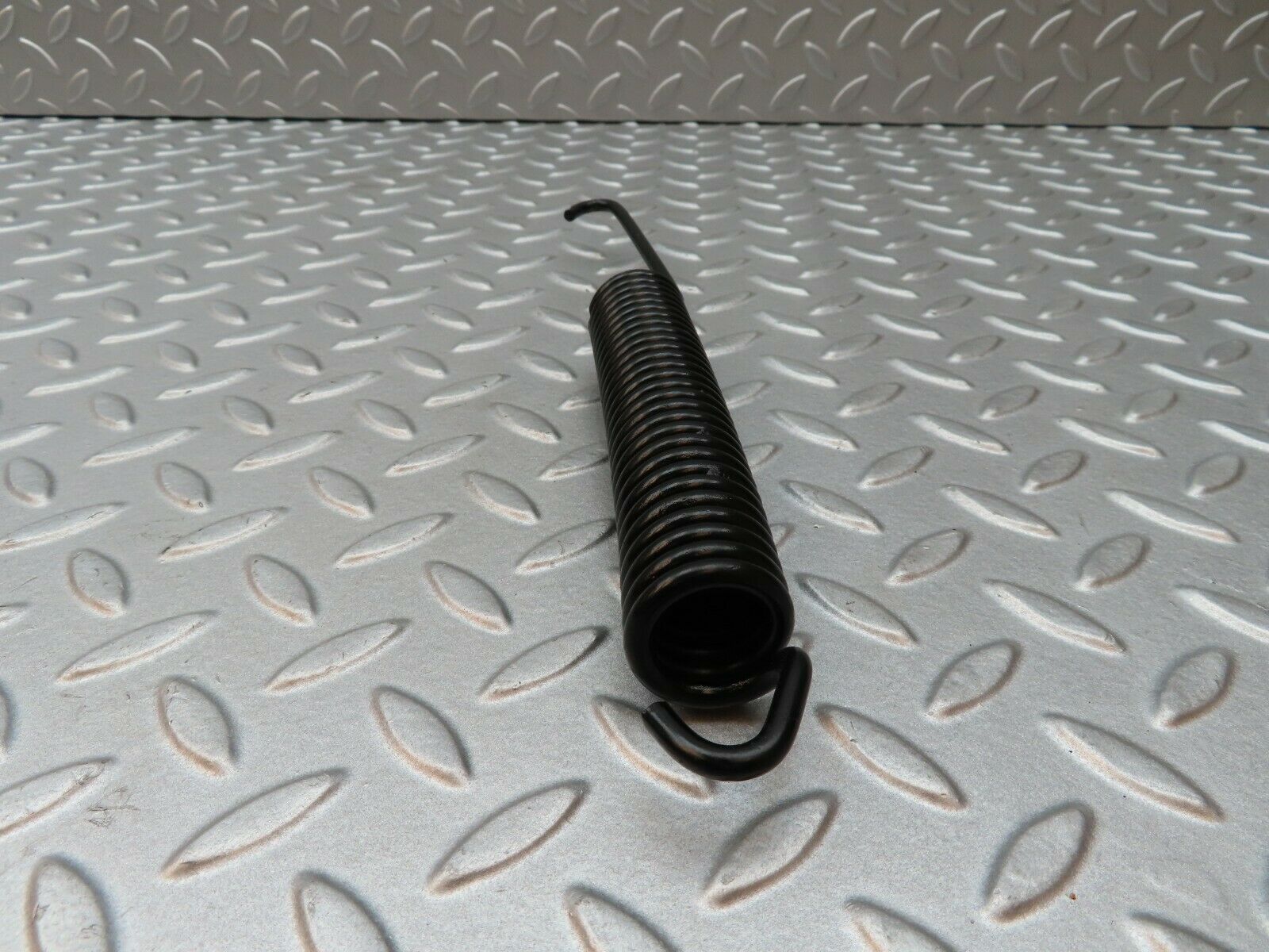 4567 Mercedes-Benz W108 280SE Bonnet Hinge Spring