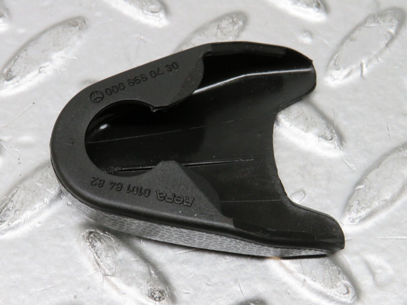 27325 Mercedes-Benz W123 280E Seat Belt Plastic Cap Pair 0008680430