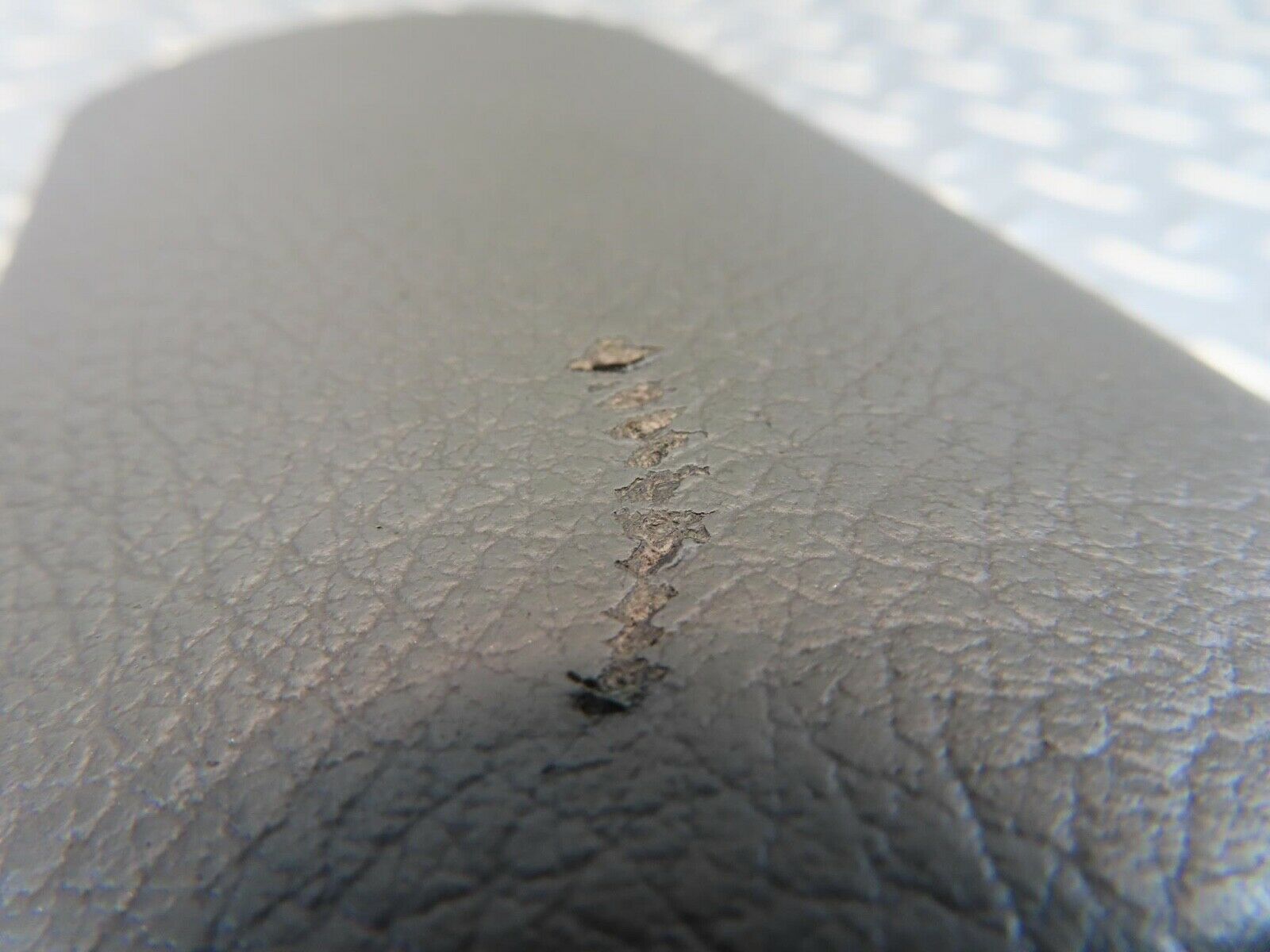 11124 Mercedes-Benz W221 S320 Ashtray Rear Left Door 81271002