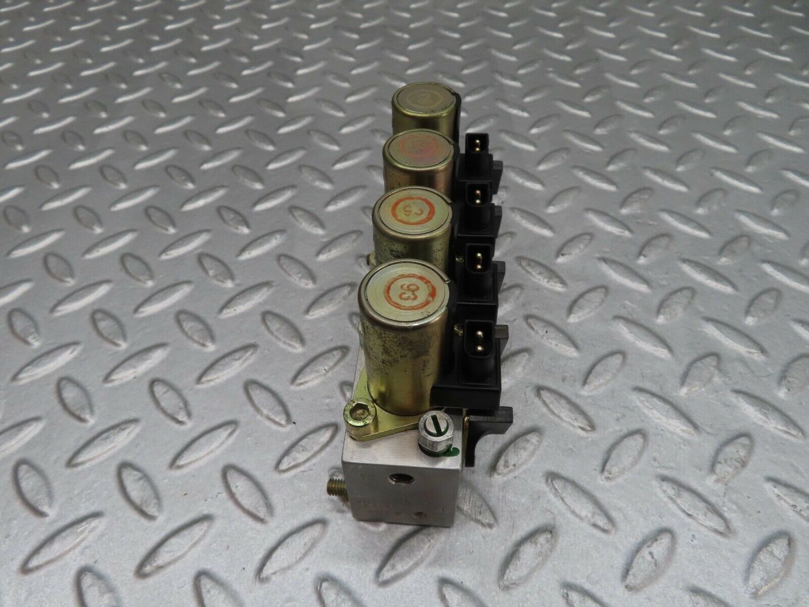 11962 Mercedes-Benz R129 300SL Coupe Left Roof Hydraulic Valve 1298000178