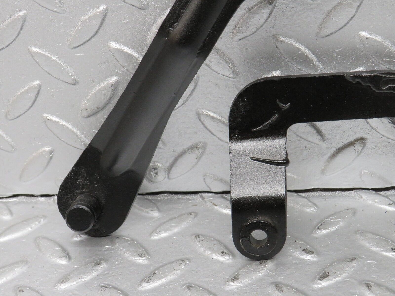 40547 Mercedes-Benz W123 300D Bonnet Hinge Right Side