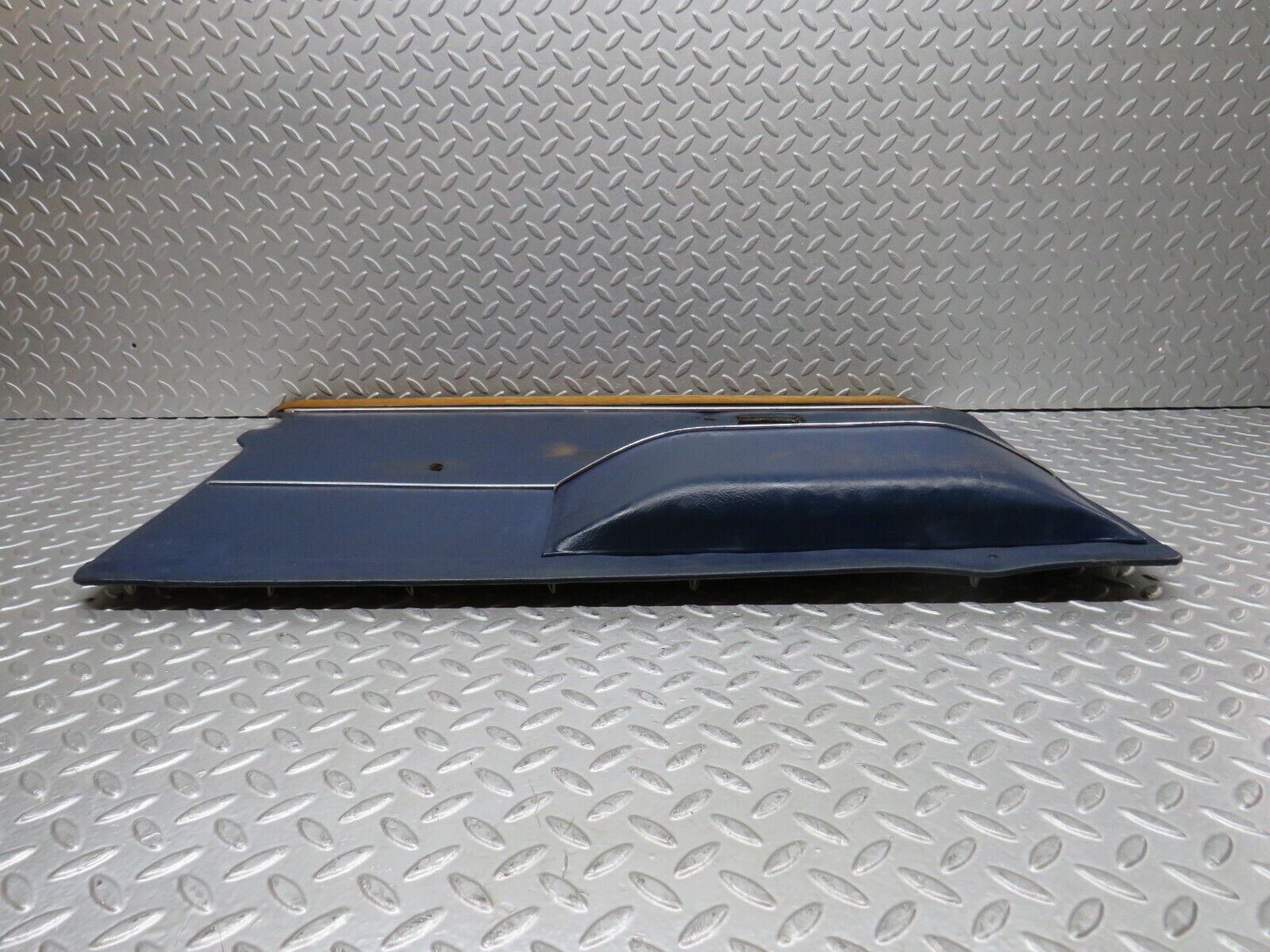 37286 Mercedes-Benz W109 300SEL Front Left Door Card Blue