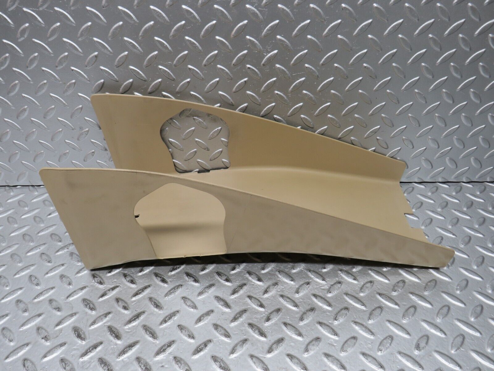 28983 Mercedes-Benz C124 220CE Rear Centre Armrest Beige 1249240237