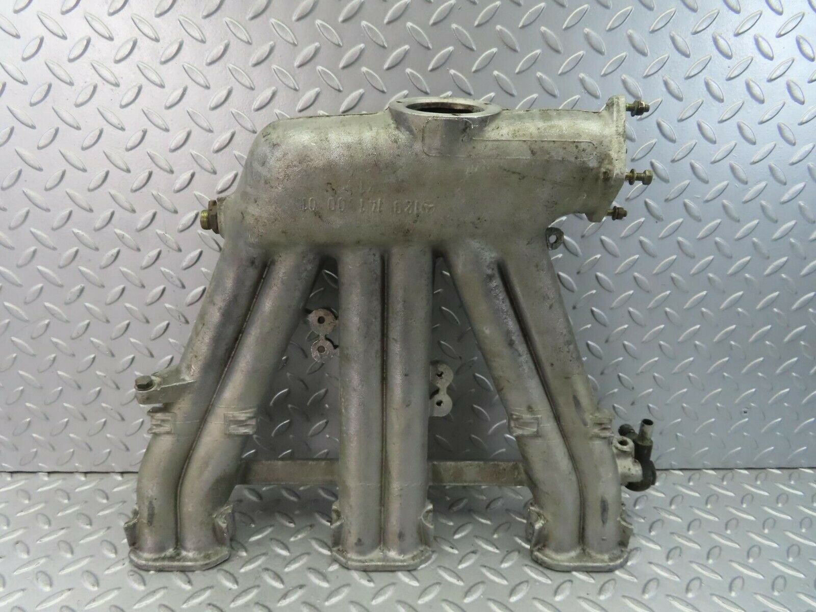 8682 Mercedes-Benz W108 Intake Manifold 1291410001